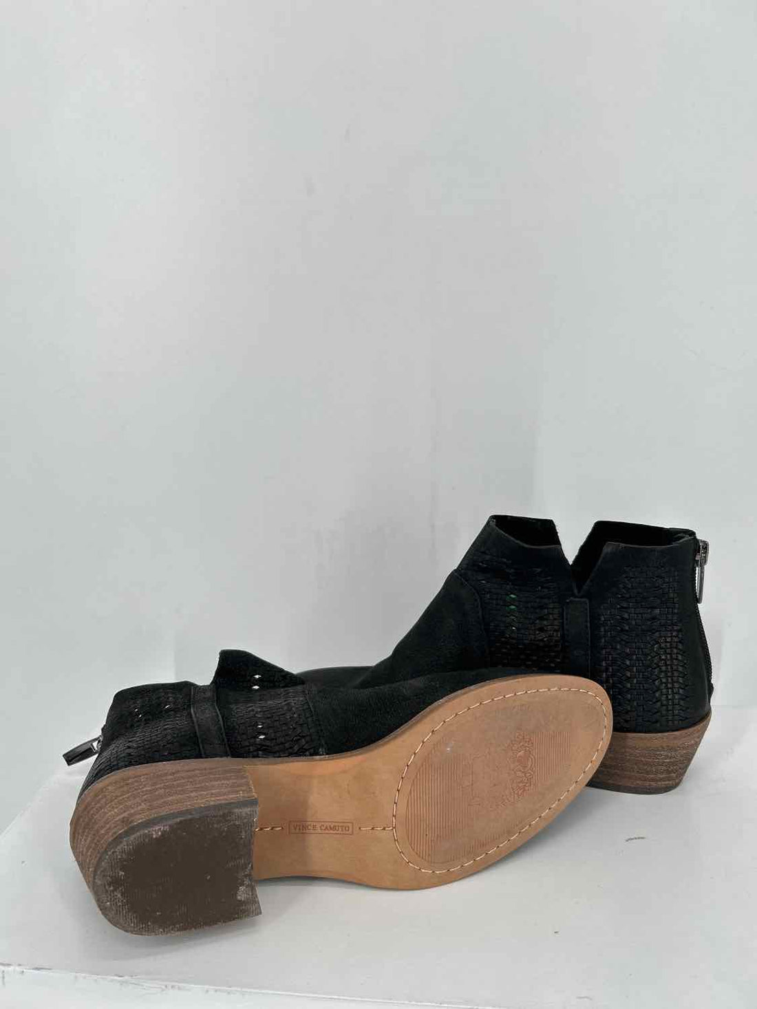 Vince Camuto Women Size 6.5 Black Ankle Boot