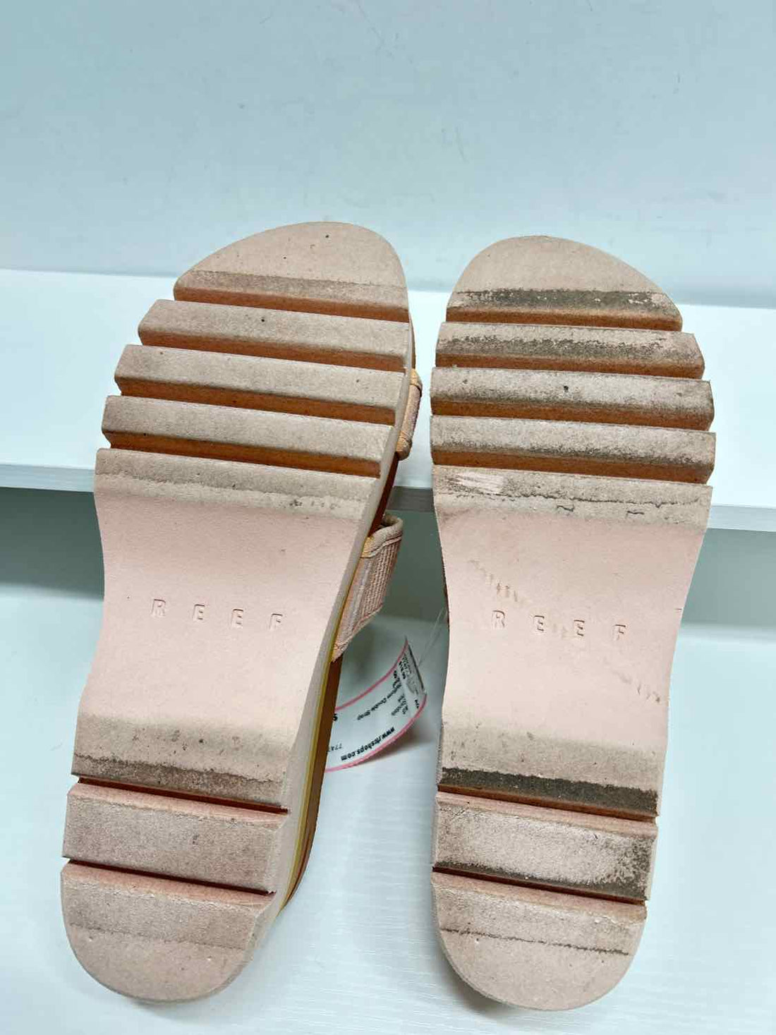 Reef Women Size 8 Pink Sandals