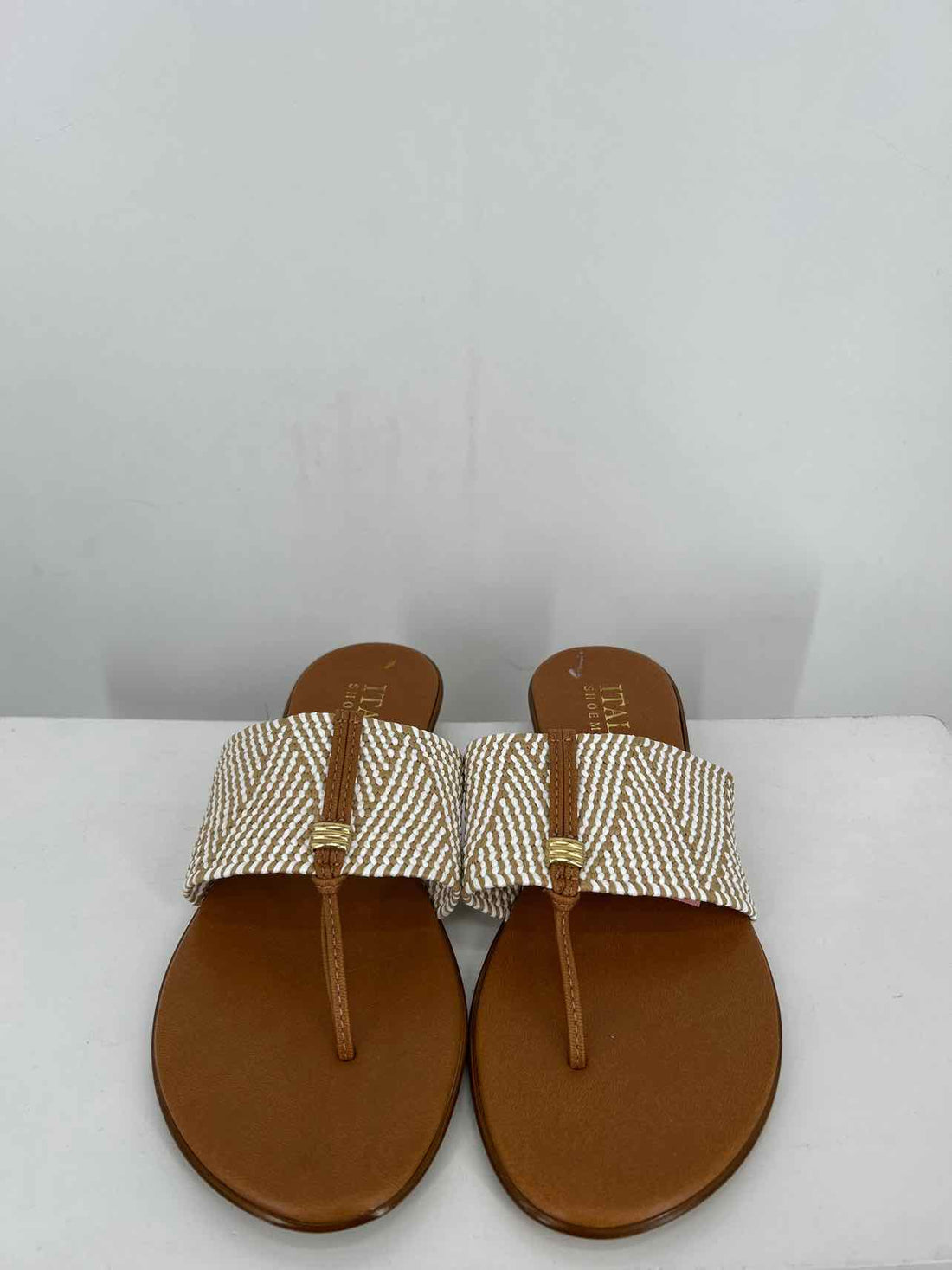 Italian Shoe Makers Women Size 7.5 Tan & White Sandals
