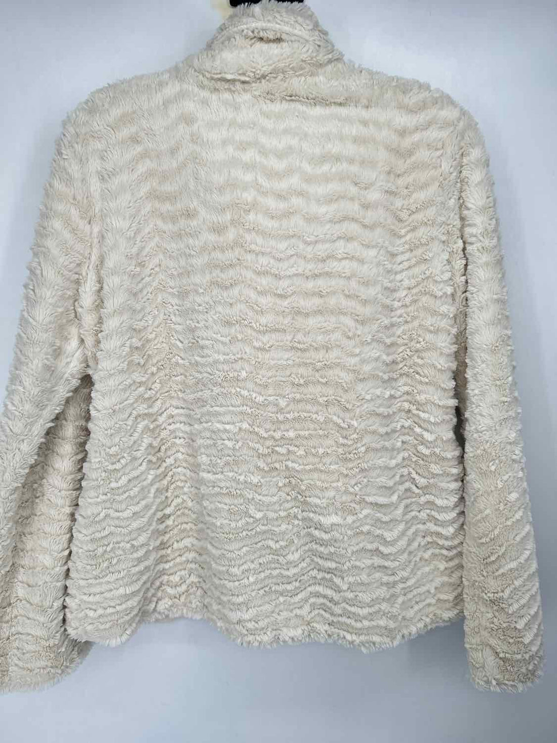 Patagonia Size M White Faux Fur Jacket