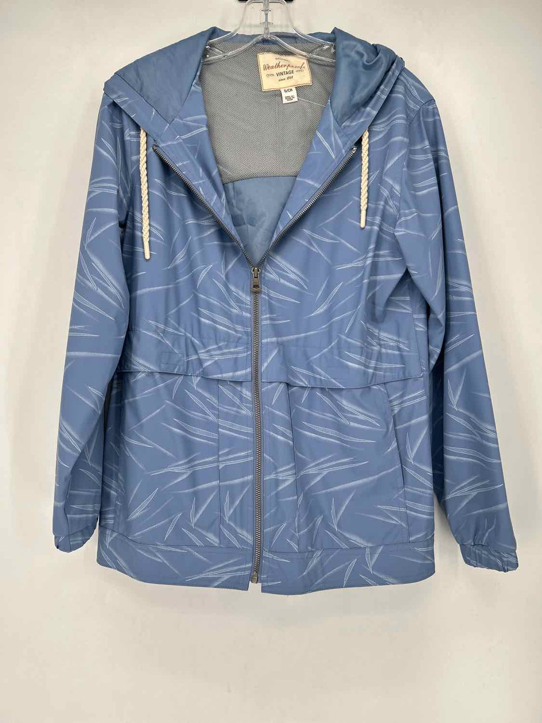Weatherproof Size S Blue & White Print Raincoat