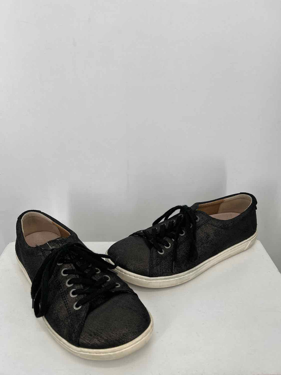 Birkenstock Women Size 38 Black Metallic Sneakers