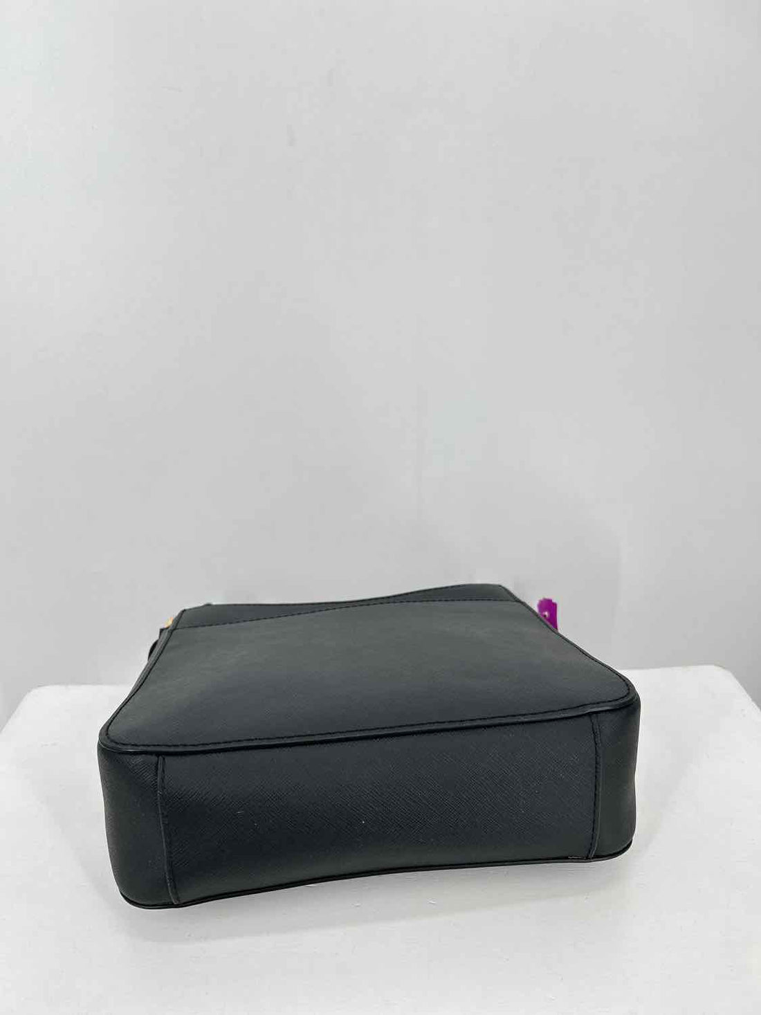 Michael Kors Black Saffiano Leather Excellent Condition Shoulder