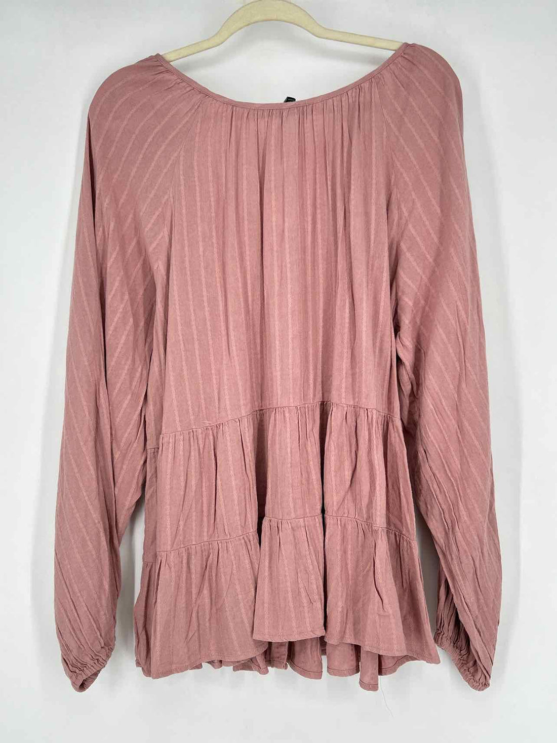 Torrid Size 2X Dusty Pink NWT Top/Blouse