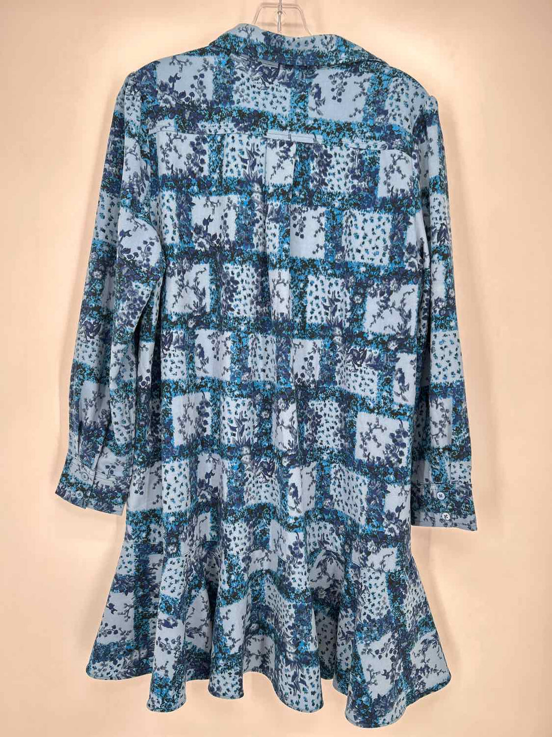 Tuckernuck Size M Blue Floral Dress
