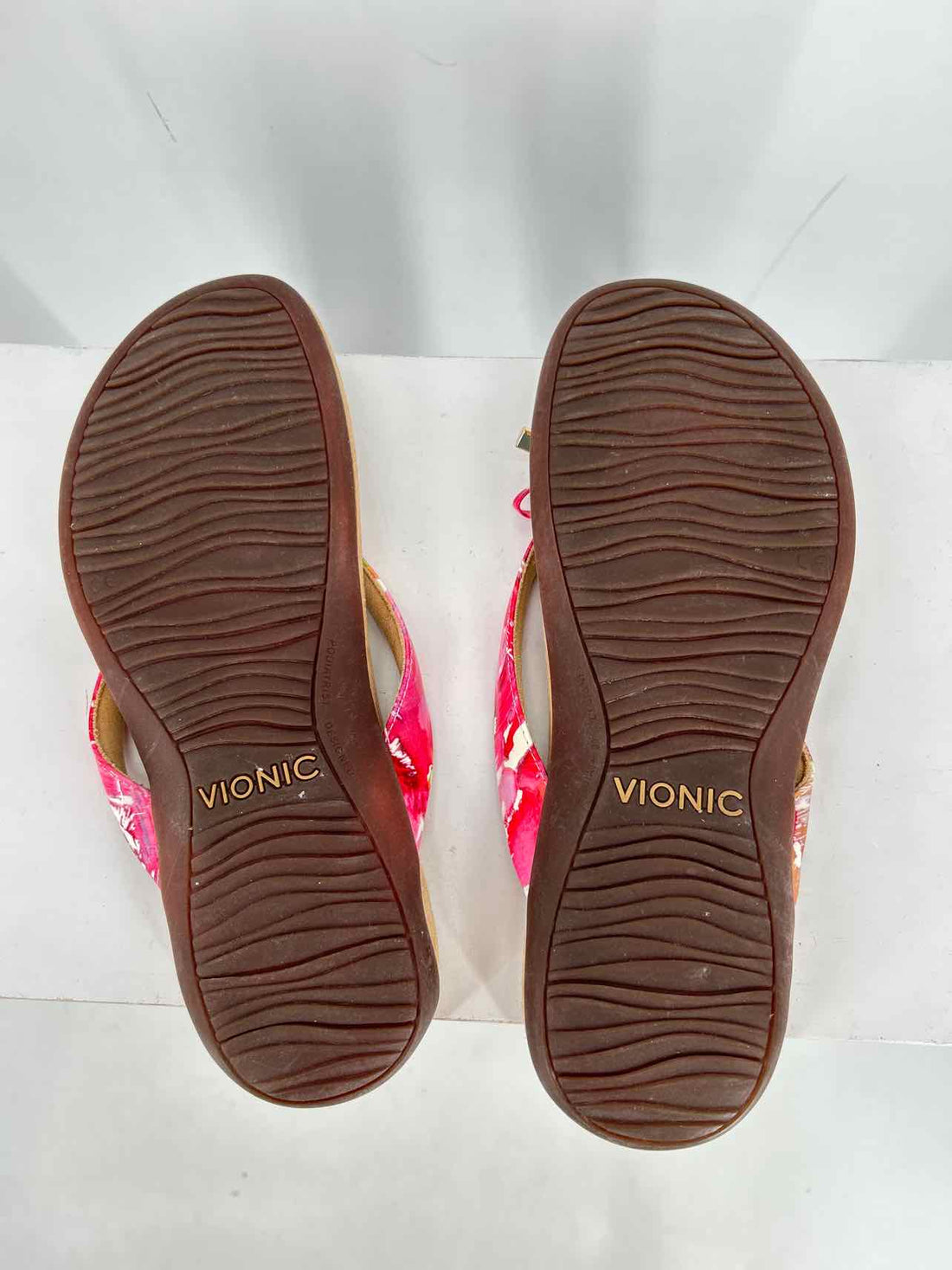 Vionic Women Size 9 Pink & Orange Sandals