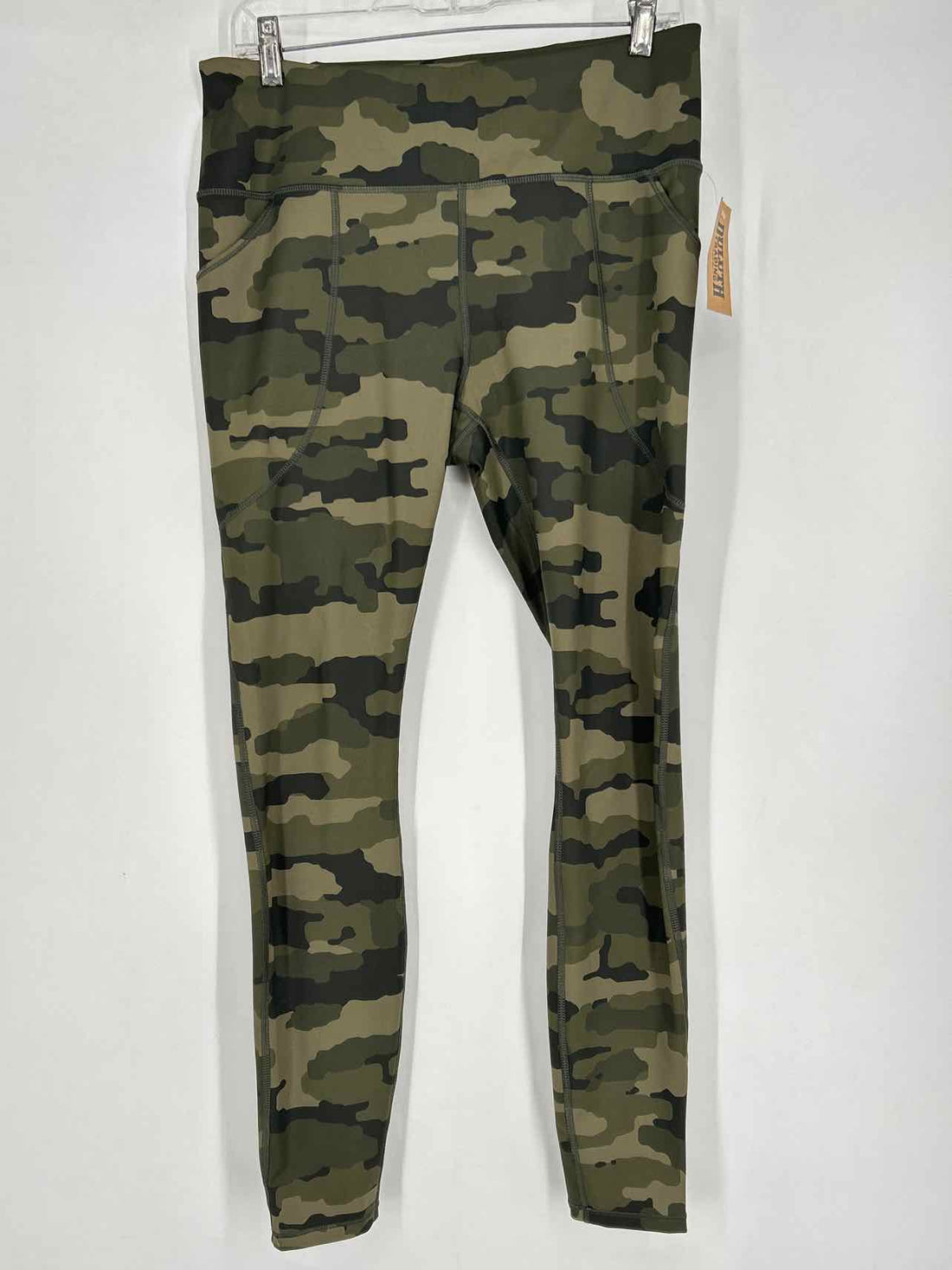 Duluth Trading Company Size M Camo NWT Active Leggings