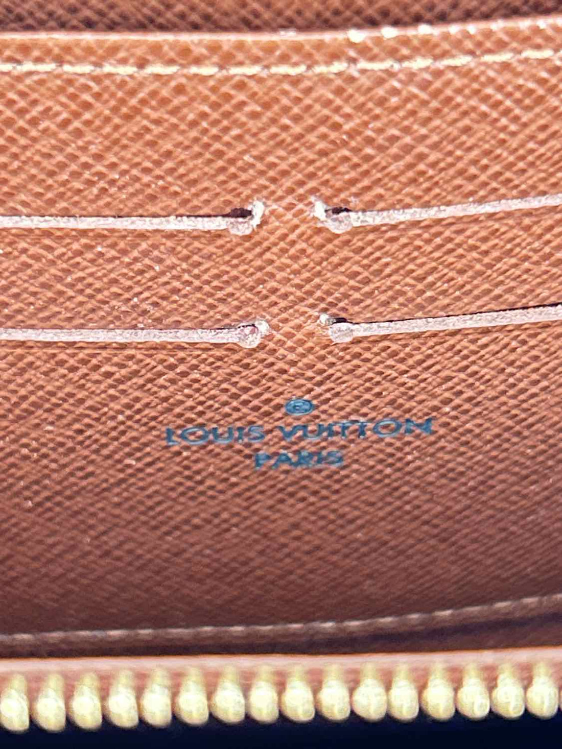 Louis Vuitton Zippy Wallet  Monogram Coated Canvas Pre Owned LUXURY