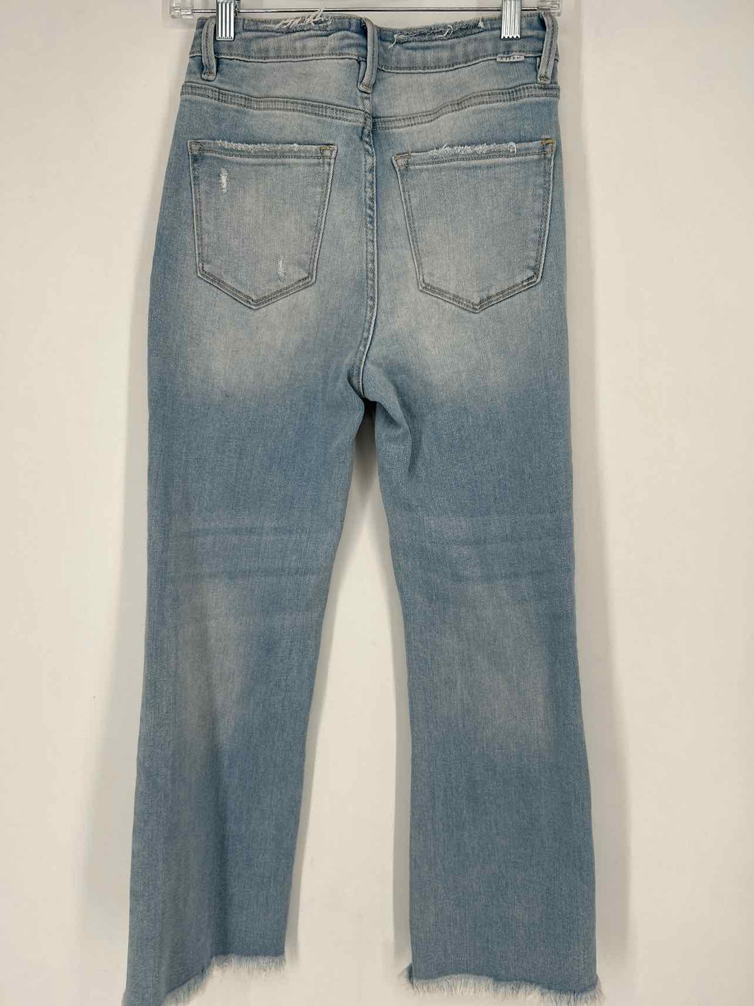 risen jean Size 3 Light Wash Denim Jeans