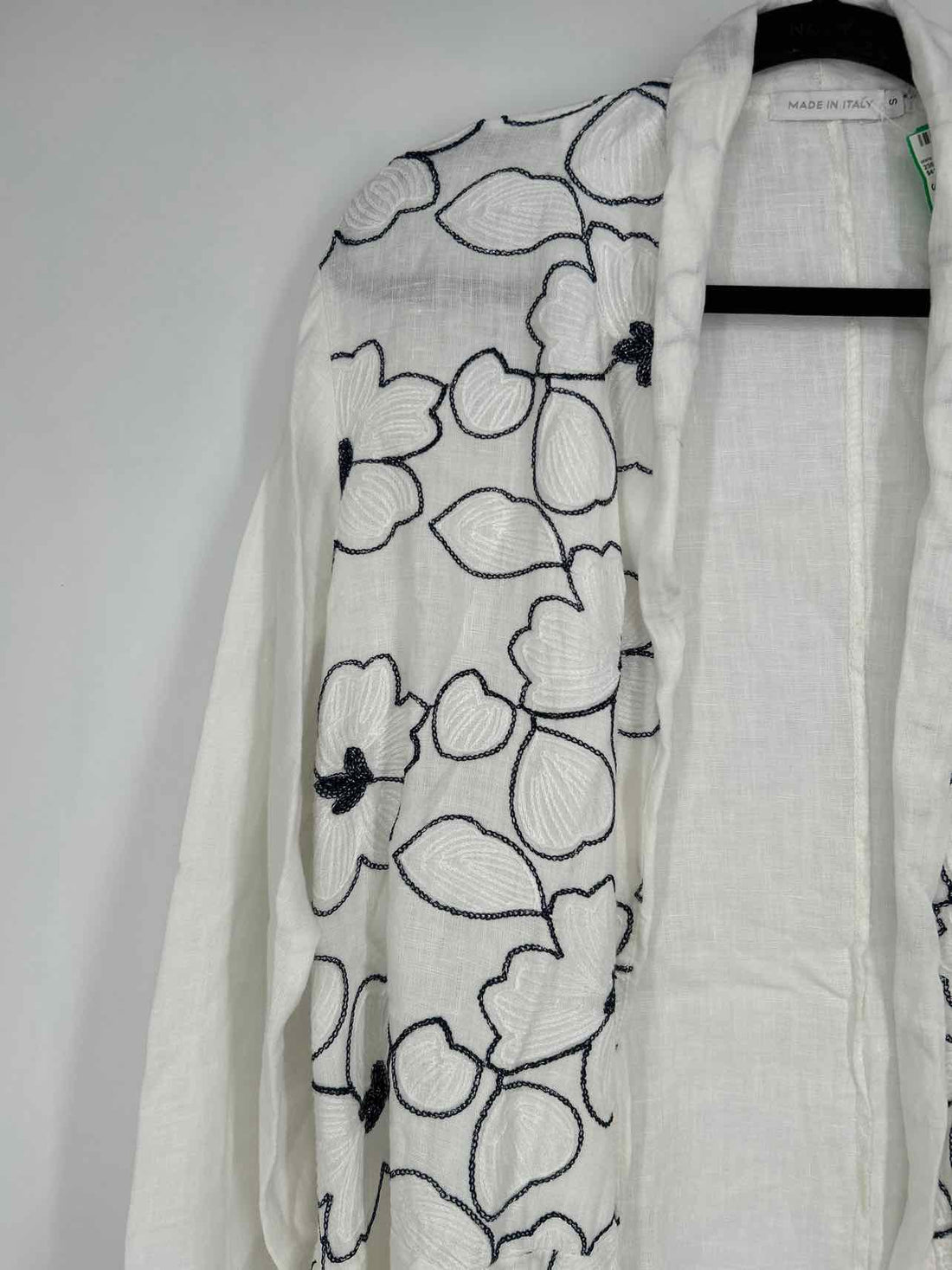 Made in Italy Size S White & Navy Floral Embroidered Blazer