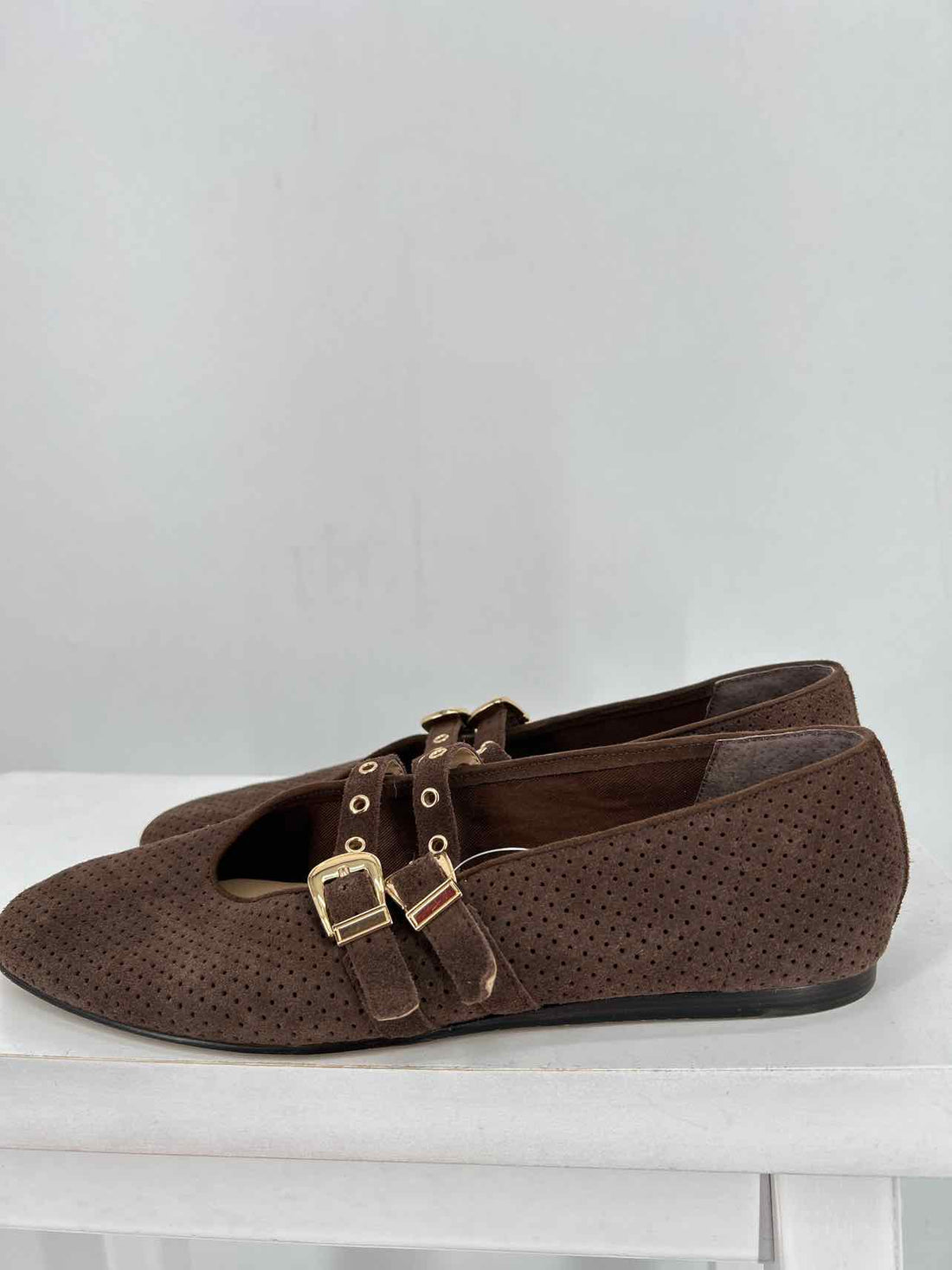 Dolce Vita Women Size 9.5 Dark Brown Perforated Flats