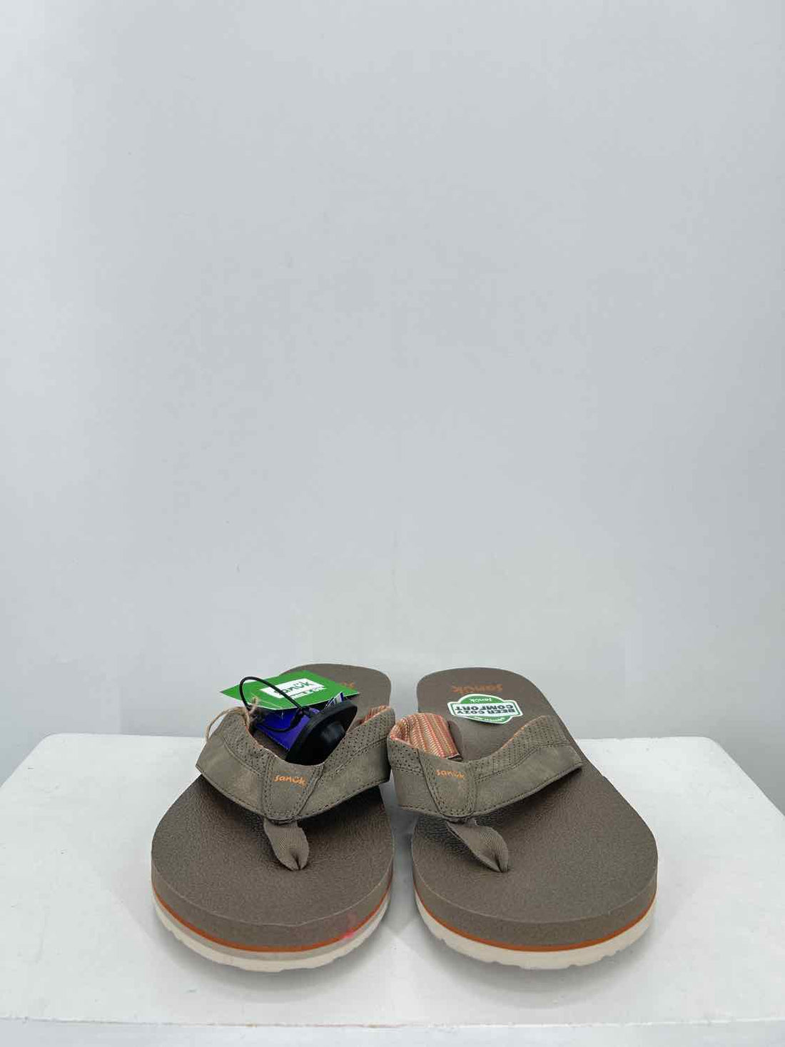 Sanuk Women Size 10.5 Taupe Flip Flops
