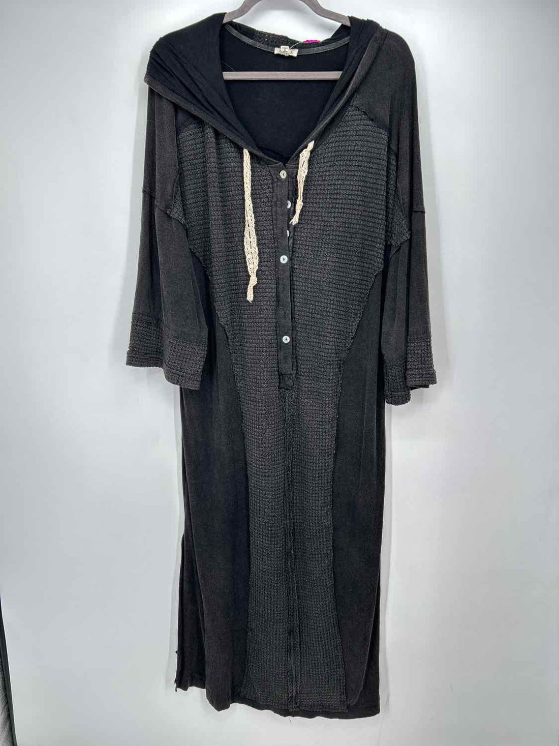 POL Size L Cream NWT Dress