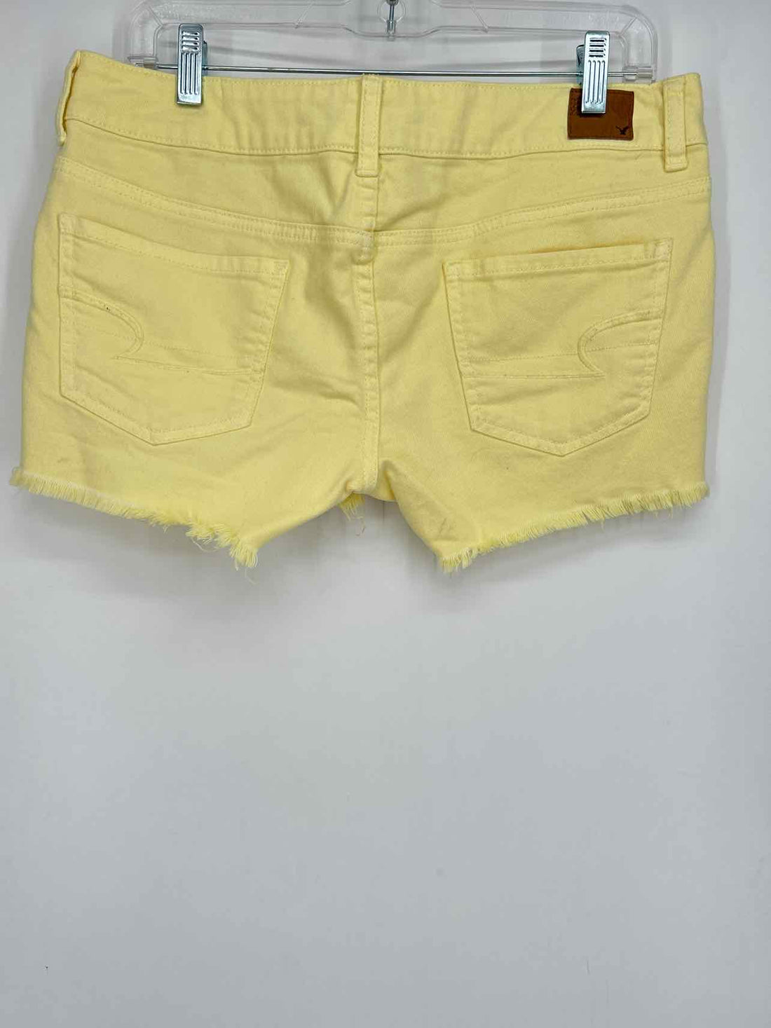 American Eagle Size 8 Yellow Shorts