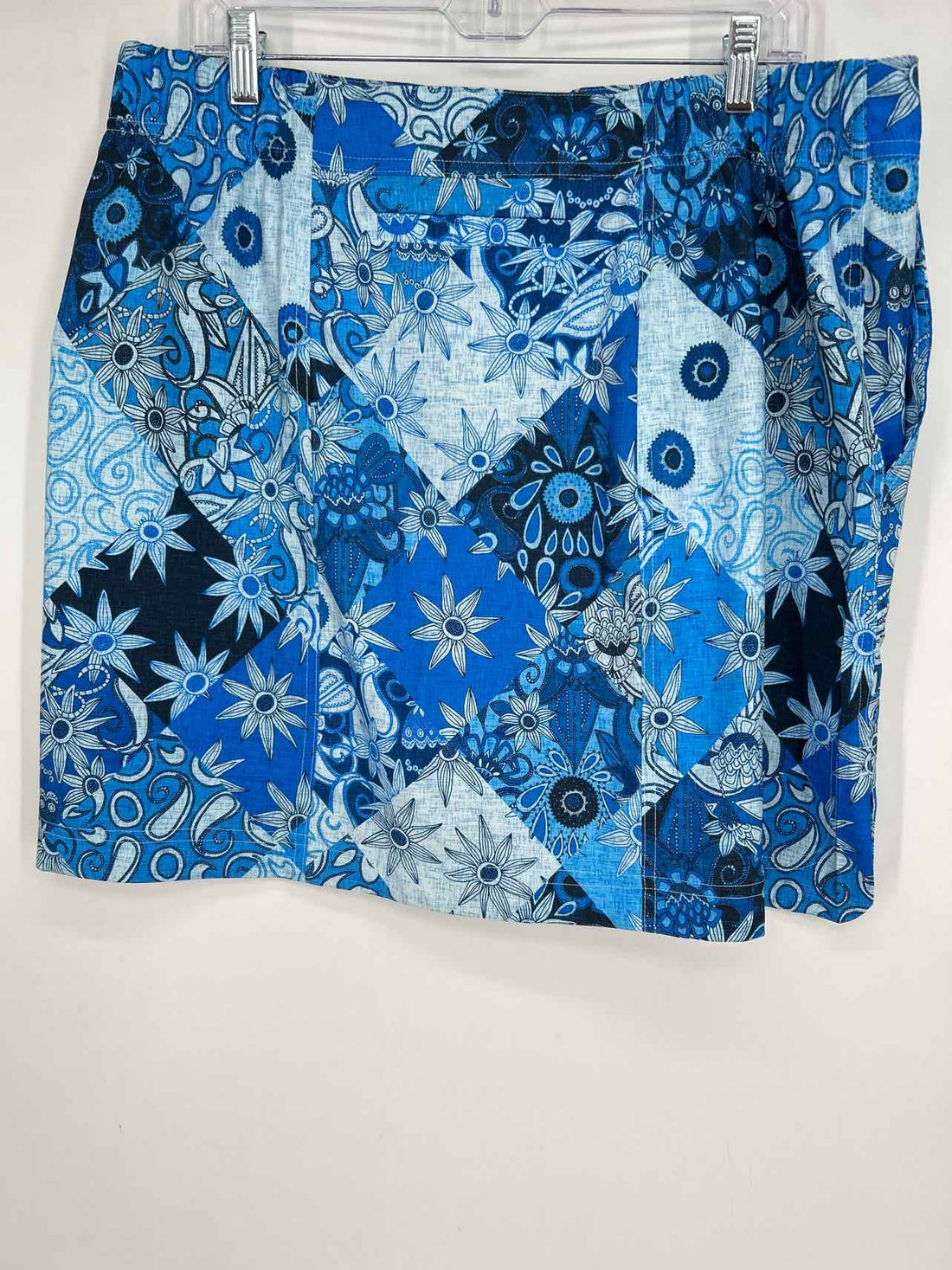 Rip Skirt Size XL Navy Print Skirts