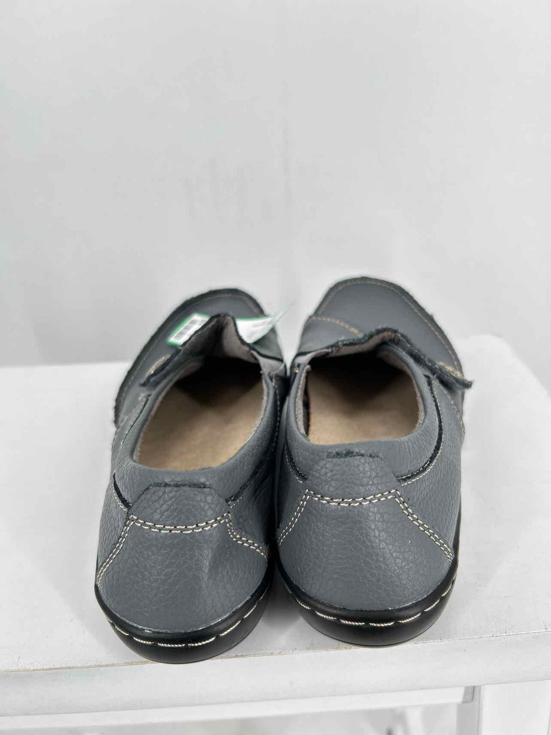Terrikat Women Size 7 Gray Flats