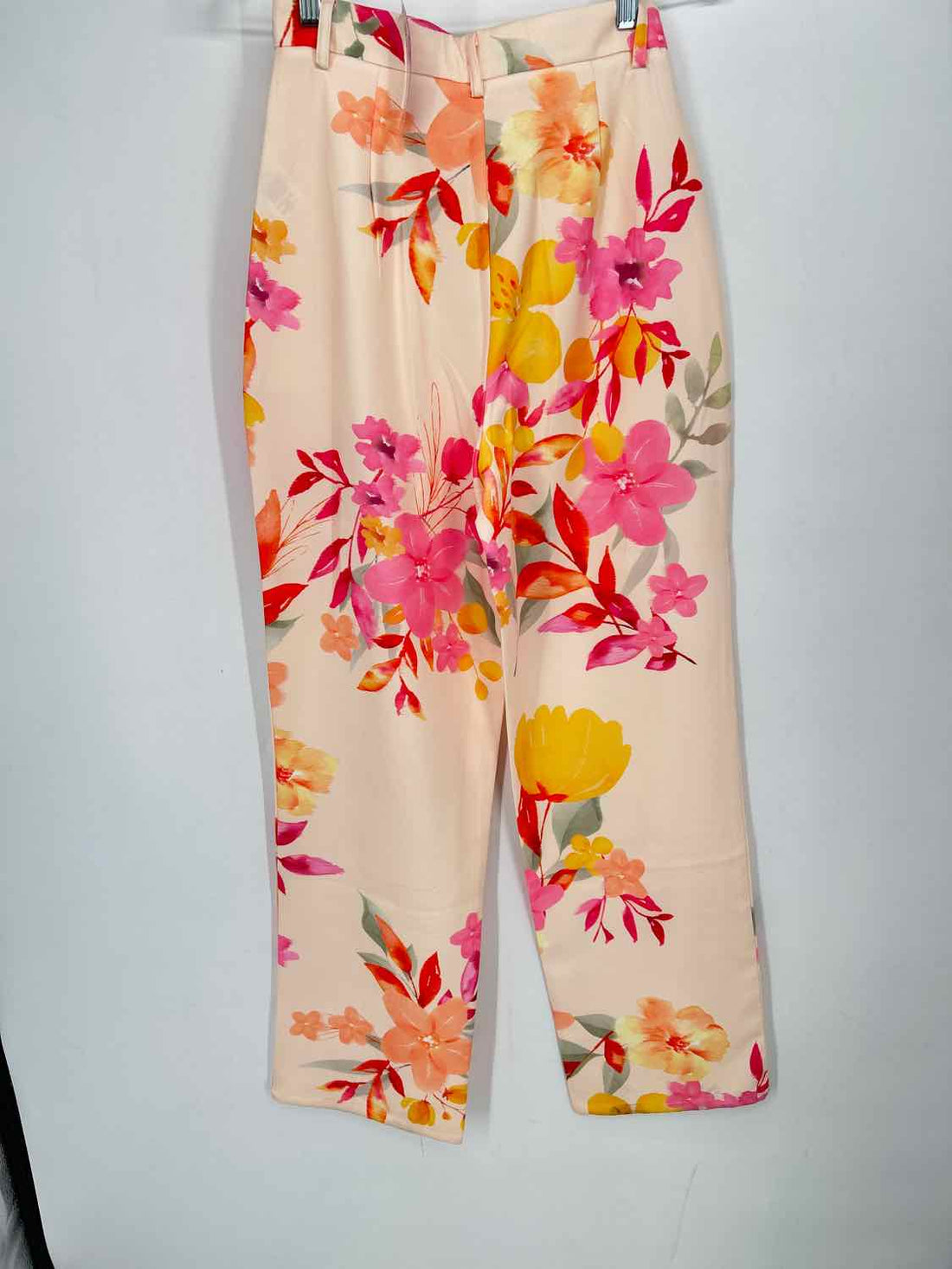 Main Strip Size S Cream Floral Multi-Piece Set