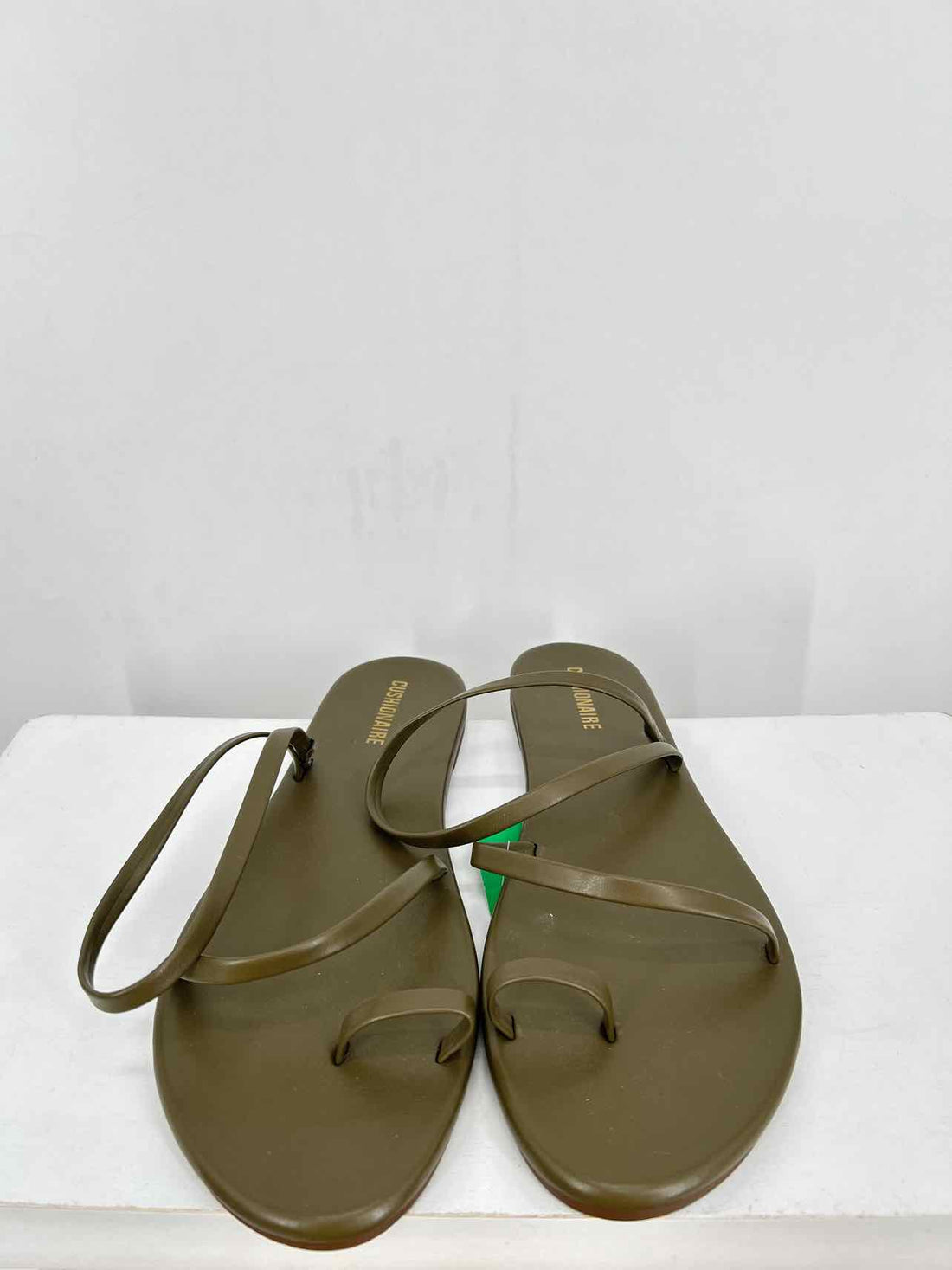 Cushionaire Women Size 10 Olive Sandals