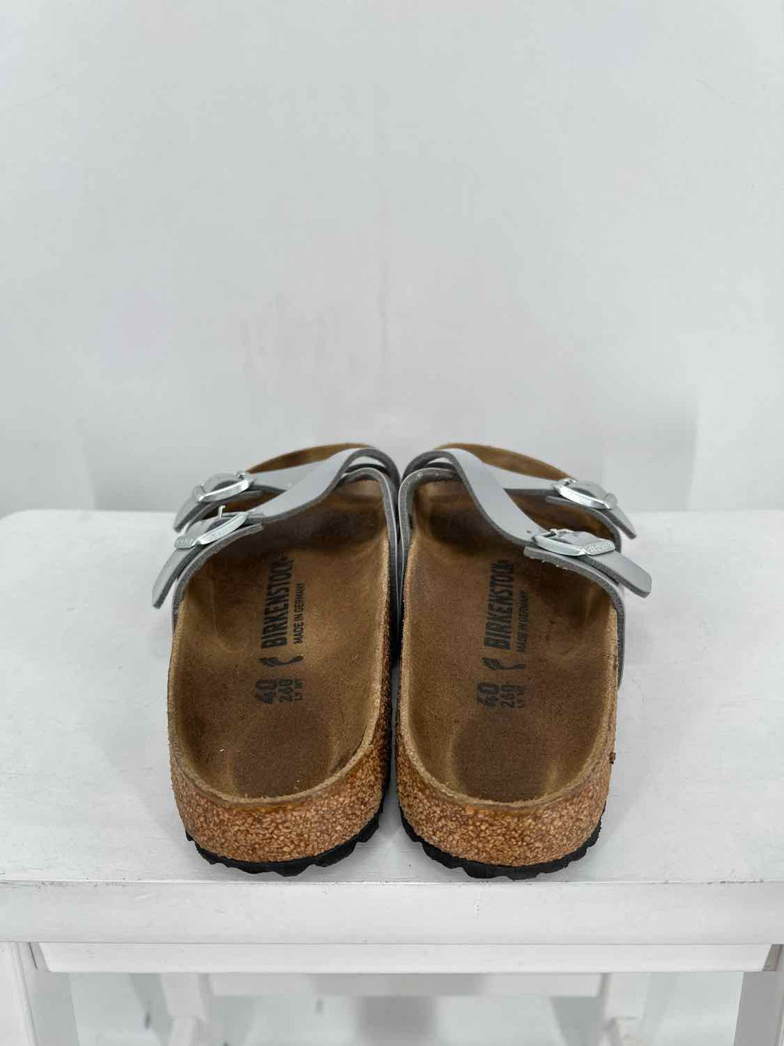 Birkenstock Women Size 40 Light Gray Sandals
