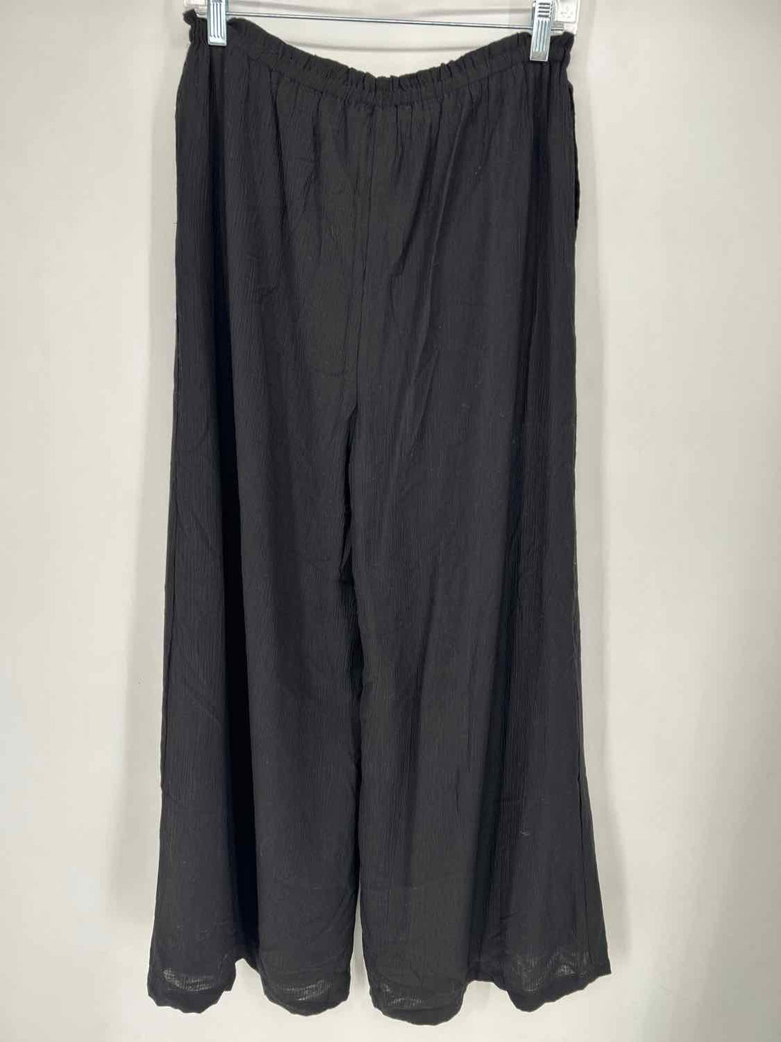Final Touch Size M Black NWT Pants