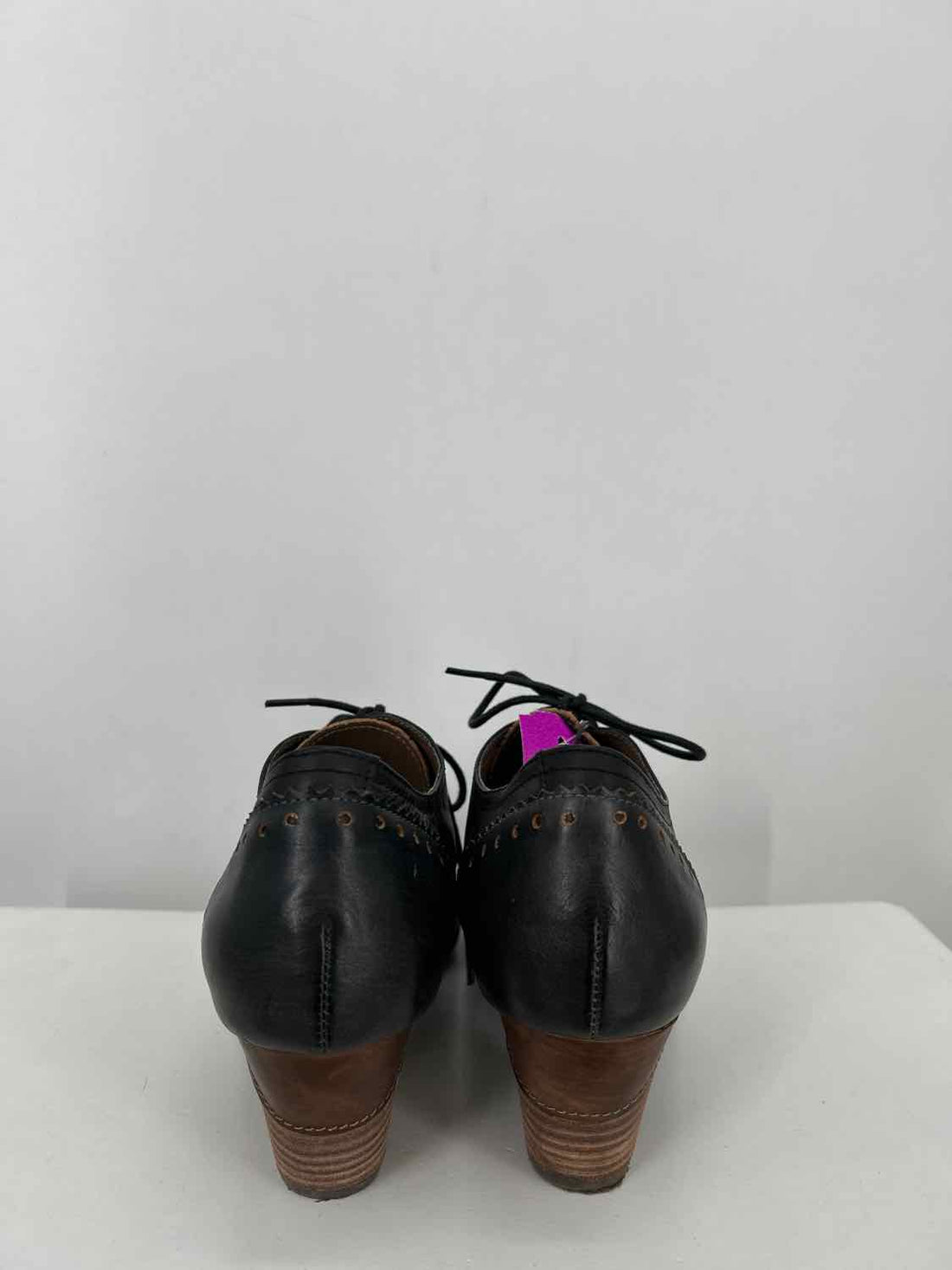 L'artiste Women Size 39 (8.5-9) Black Colorblock Heels
