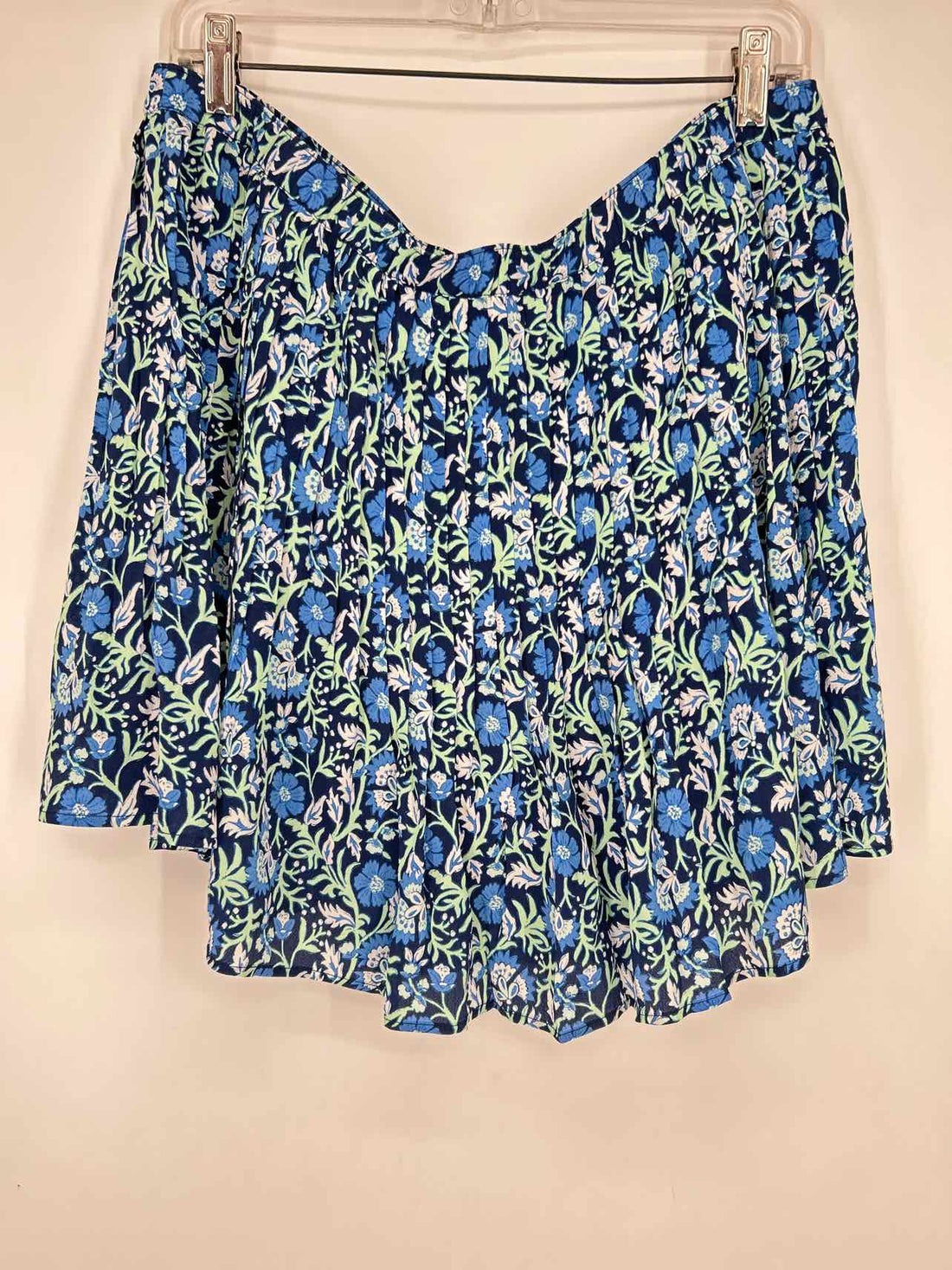 Vineyard Vines Size L Navy Print Skirts