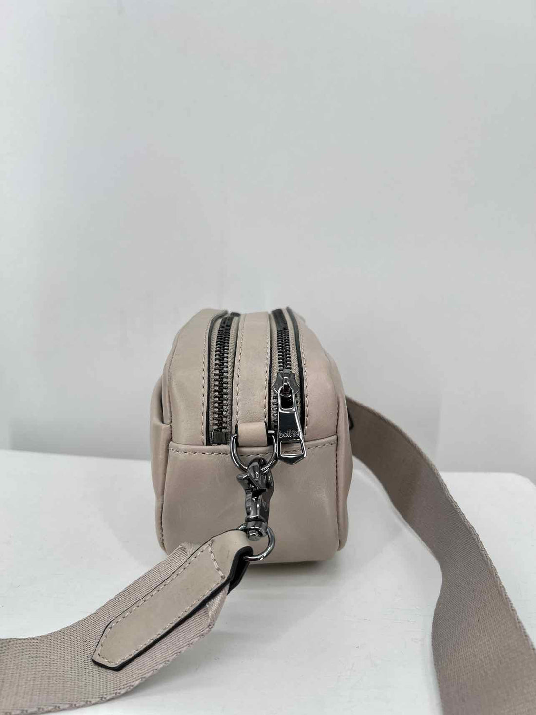 Botkier Light Gray Leather Pre Owned Crossbody