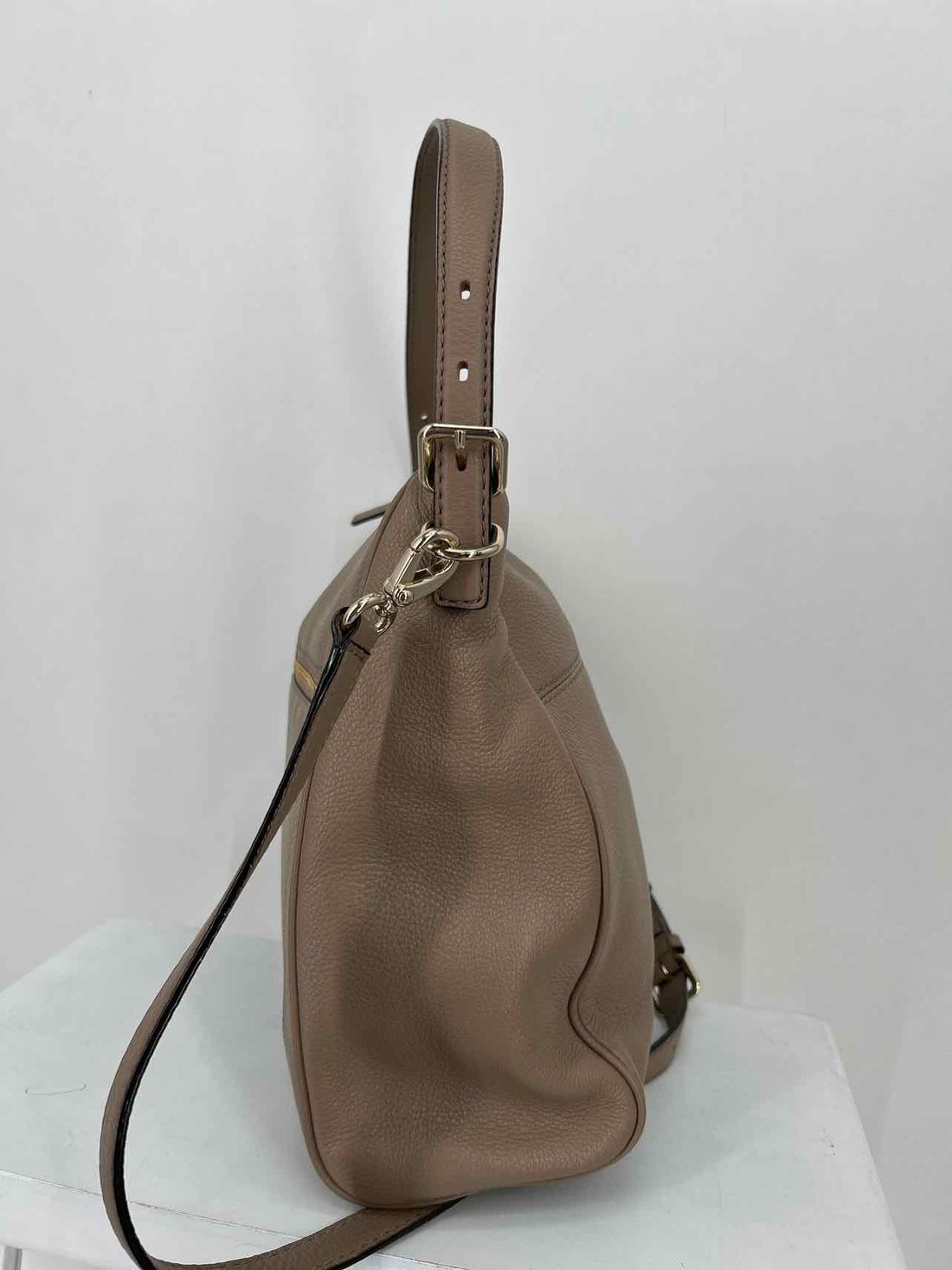 Kate Spade Tan Pebbled Leather Pre Owned Crossbody