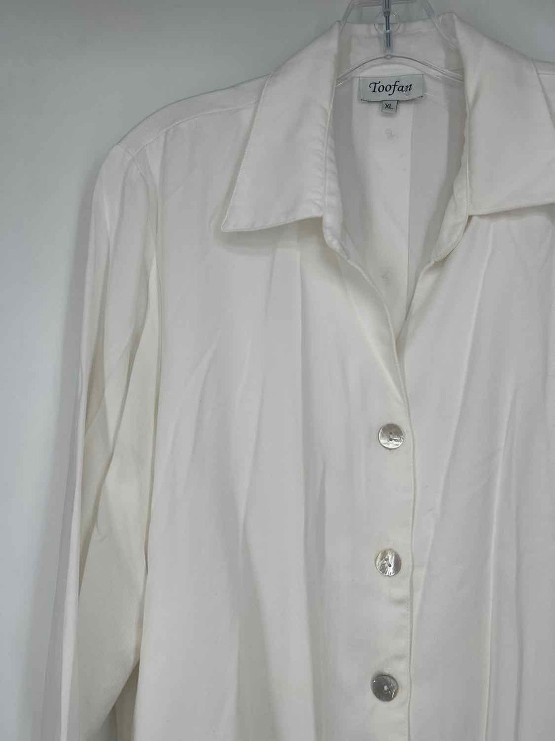 Too Fan Size XL White Long Sleeve