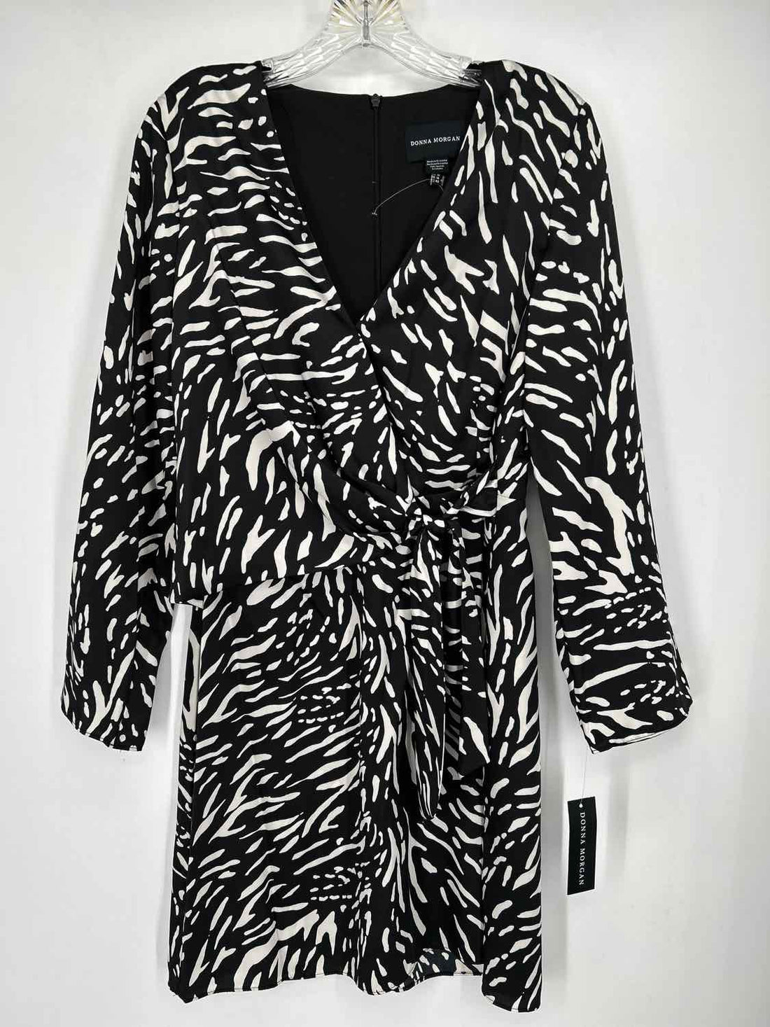 Donna Morgan Size 10 Black & White Print NWT Dress