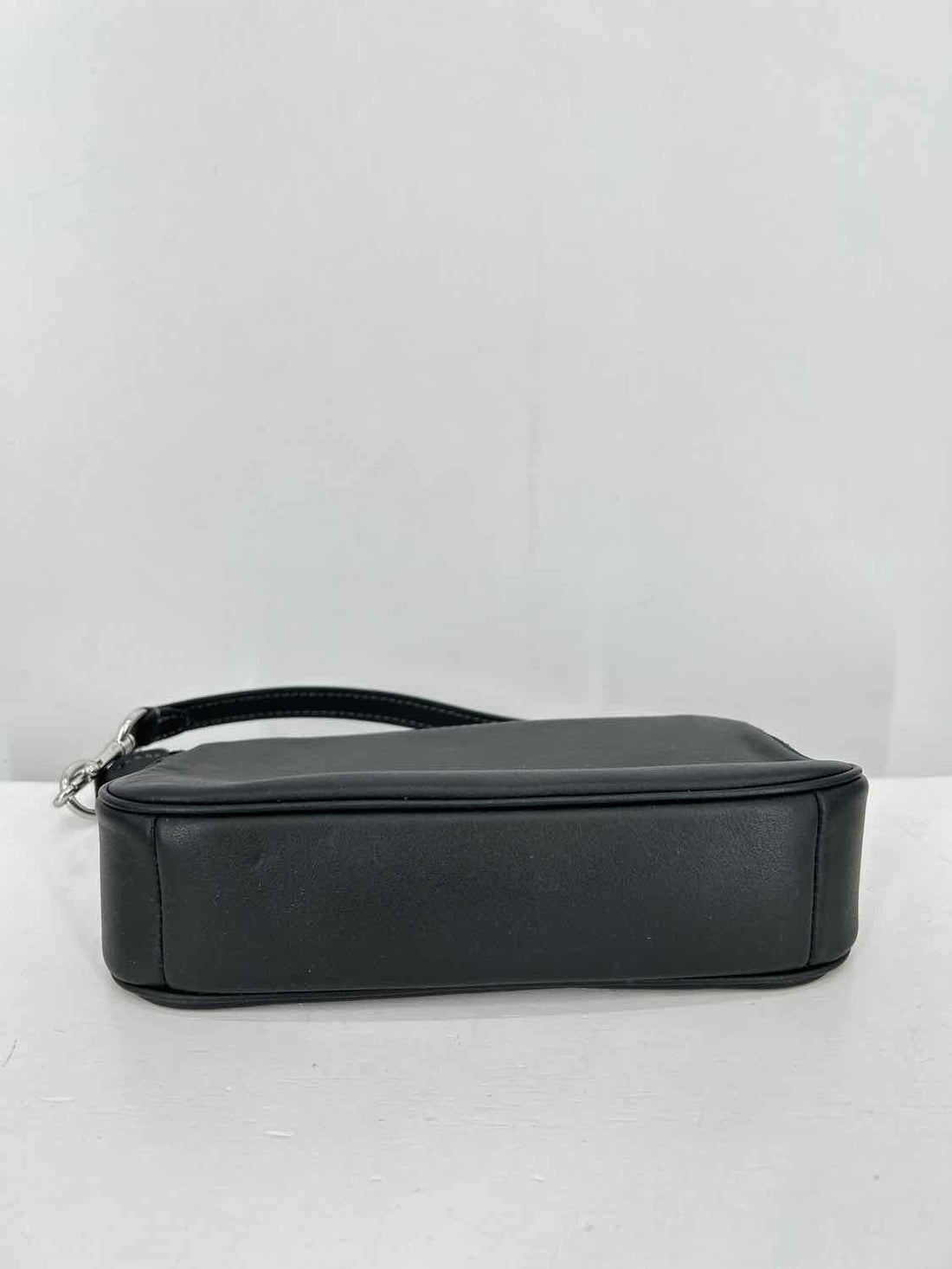 Coach Black Leather Excellent Condition Purse