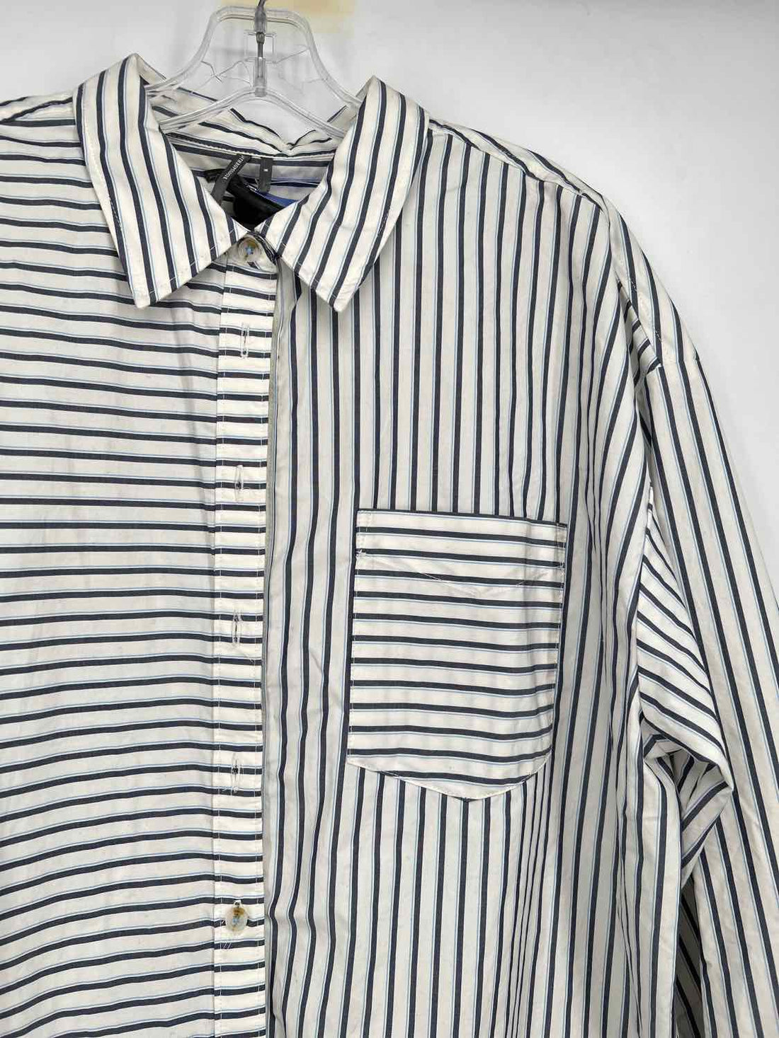 By Anthropologie Size M White & Blue Striped Long Sleeve