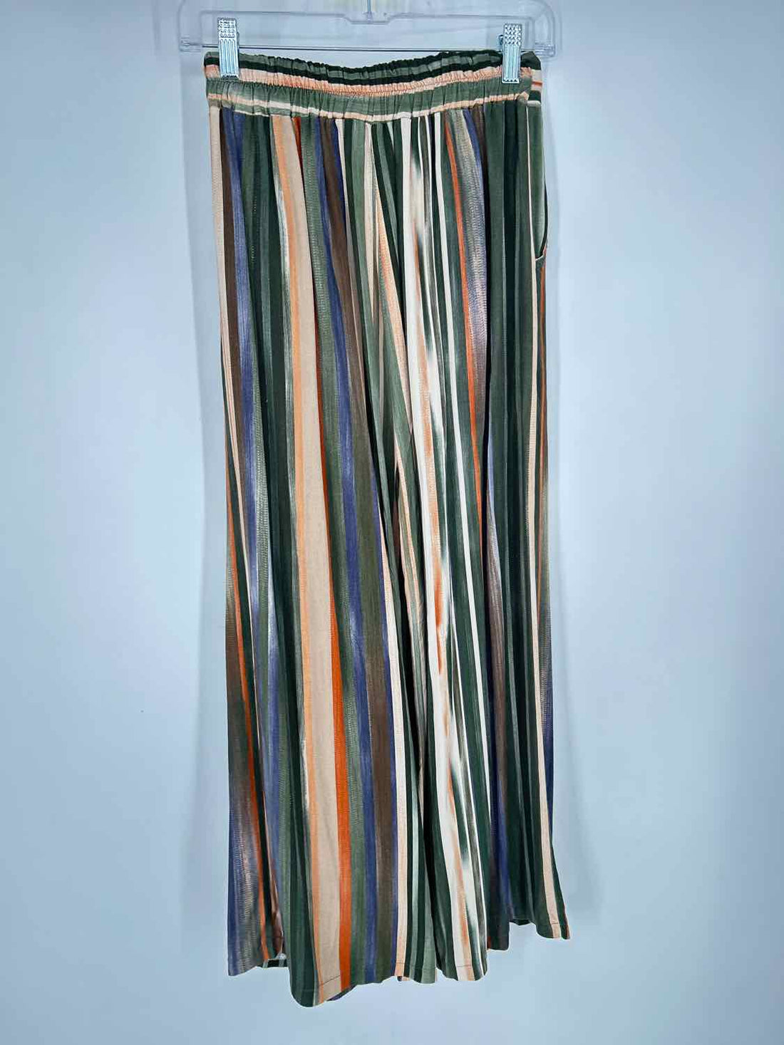 Made in Italy Size M Neutral Striped Pants