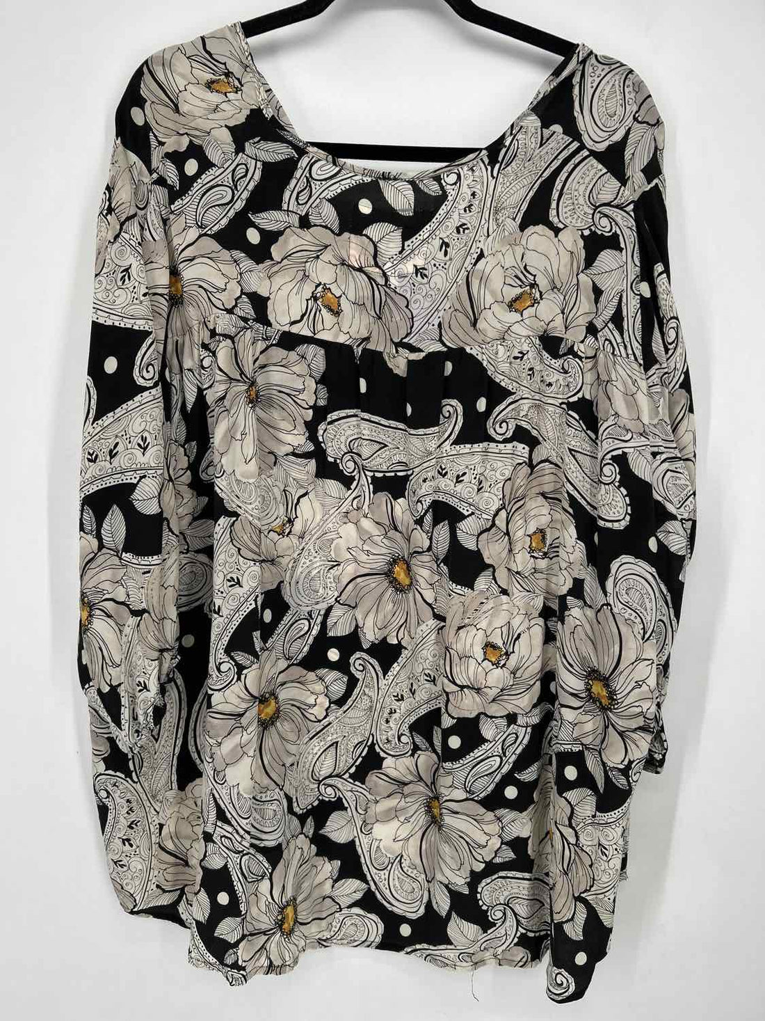 Biya by Johnny Was Size L Black & White Floral Silk Long Sleeve