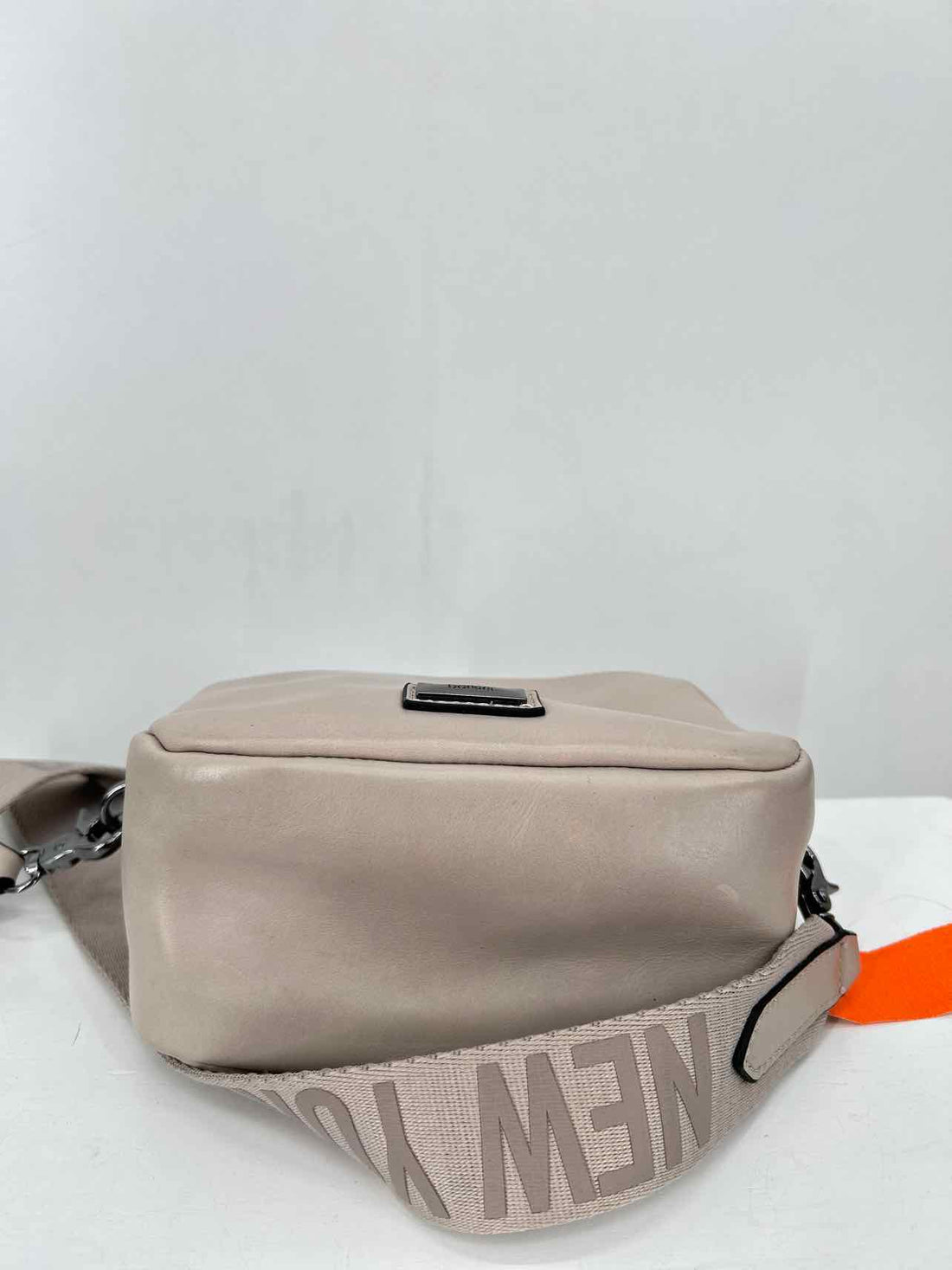 Botkier Light Gray Leather Pre Owned Crossbody