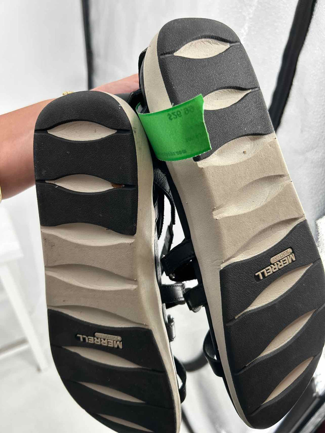 Merrell Women Size 10 Black Sandals