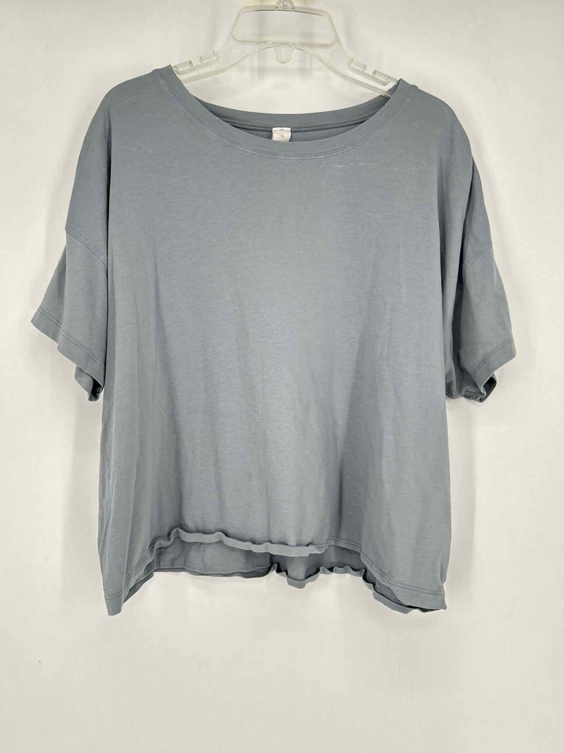 Lululemon Size 12 Light Gray Short Sleeve Active Tops