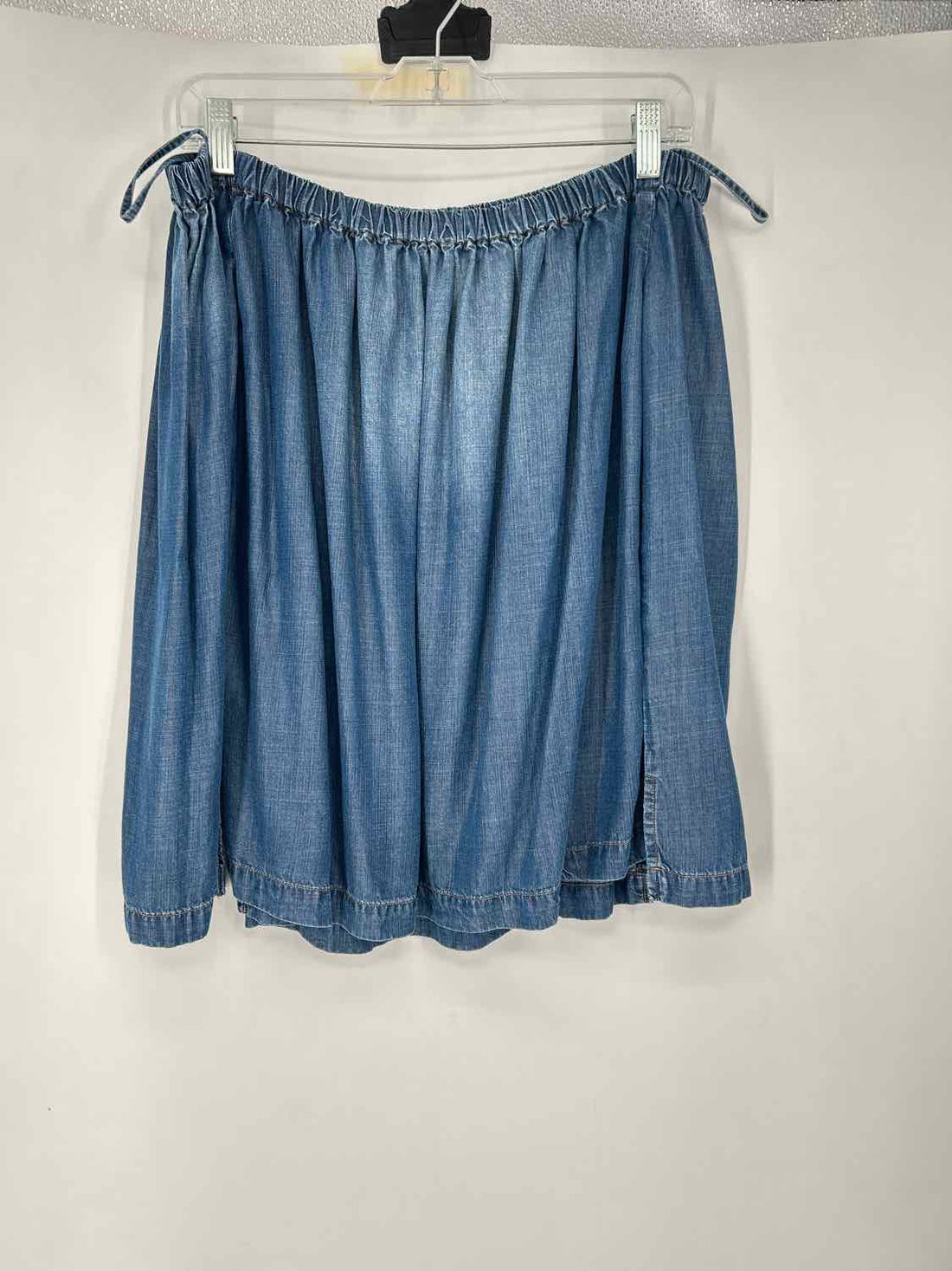 Cloth & Stone Size S Chambray Long Sleeve