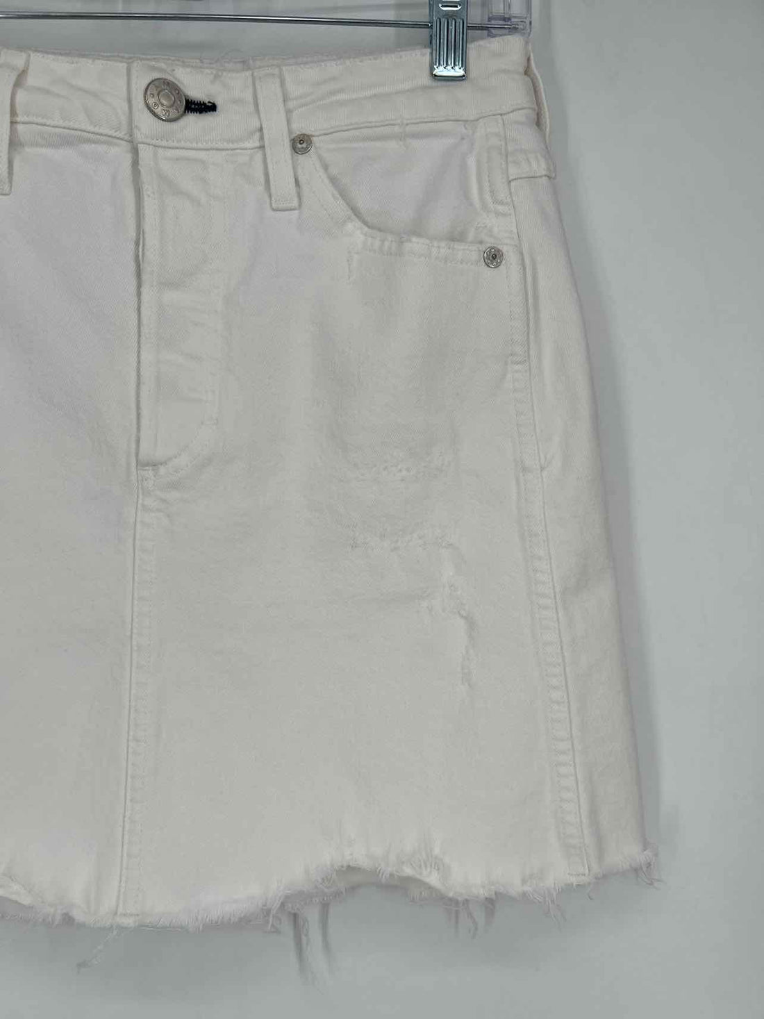 AMO Denim Size 27 White Skirts