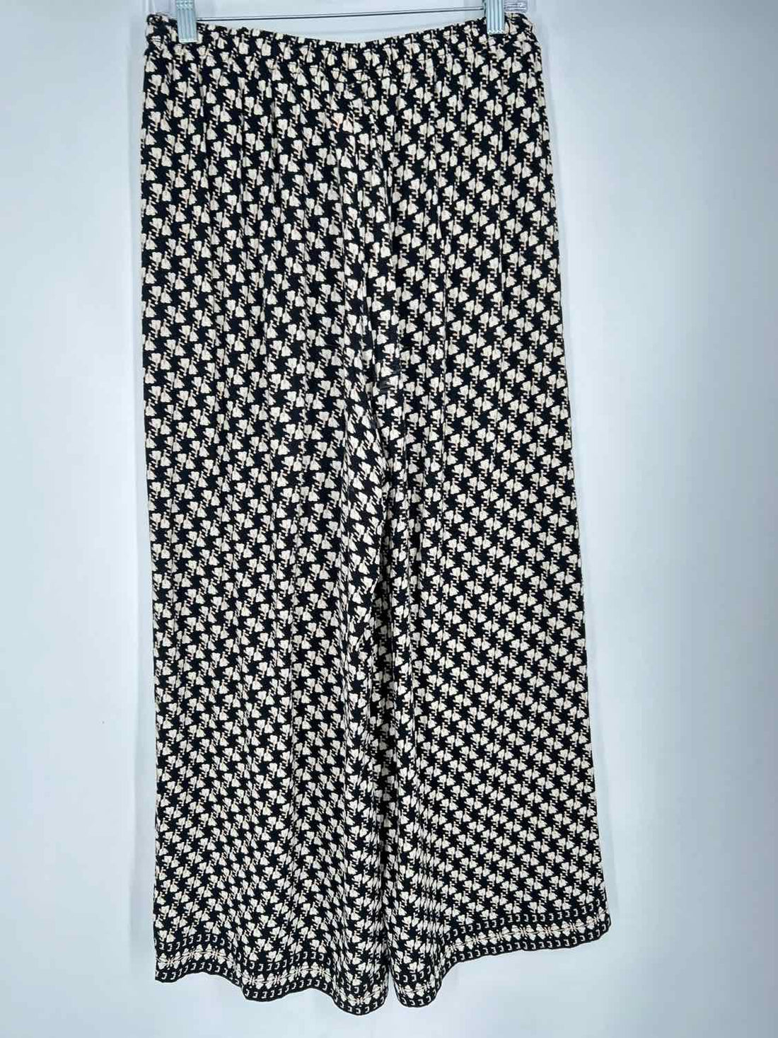 Max Studio Size M Black & White Print Pants