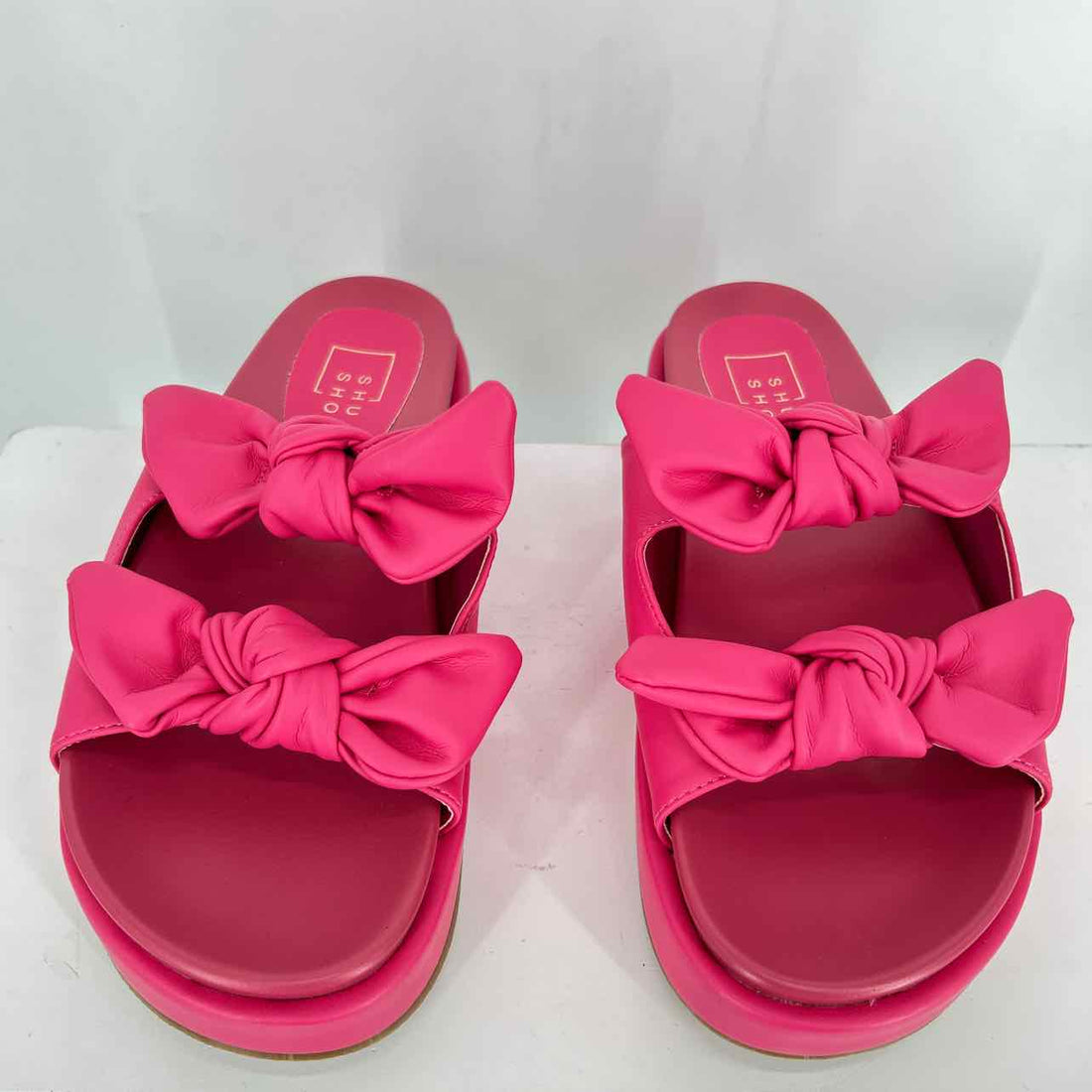 Shu Shop Women Size 8.5 Dark Pink Sandals