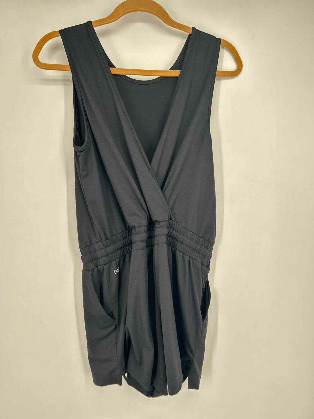 We Wander Size M Black Rompers