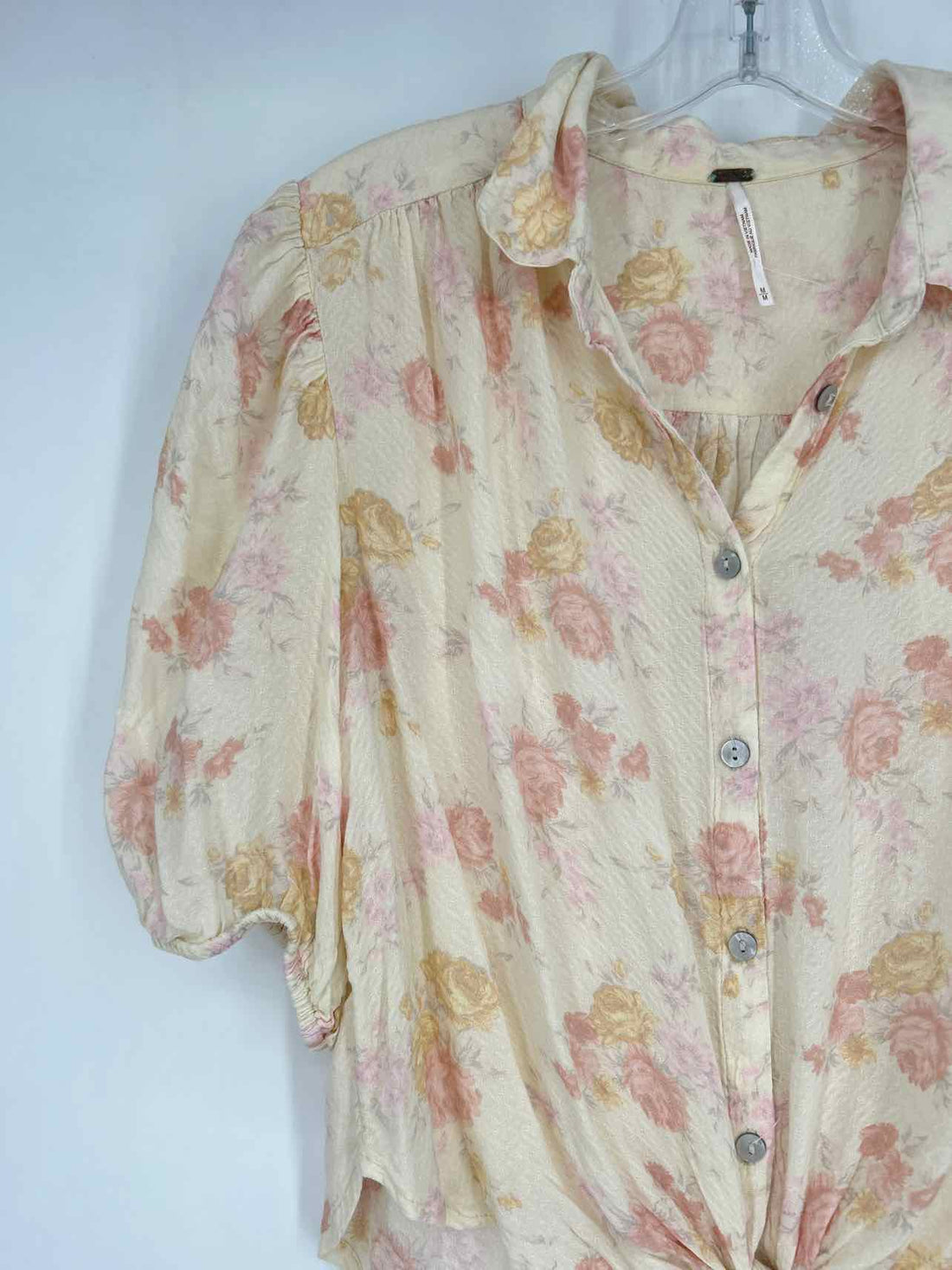Free People Size M Ivory Floral Short Sleeve