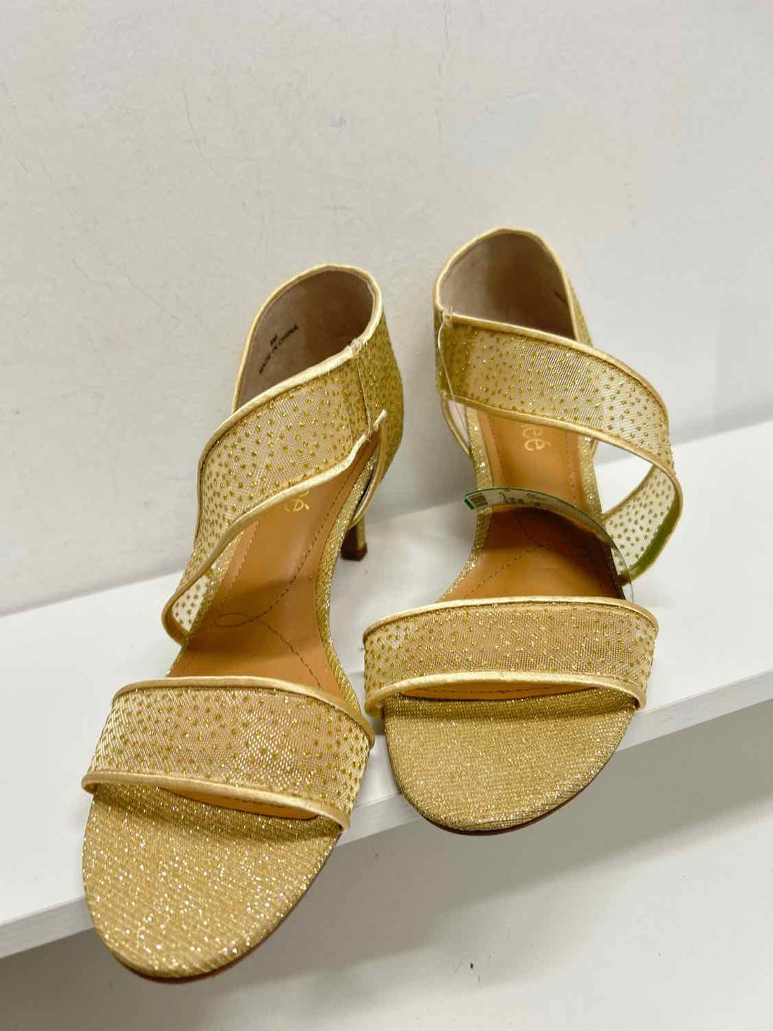 J Renee Women Size 8 Gold Heels