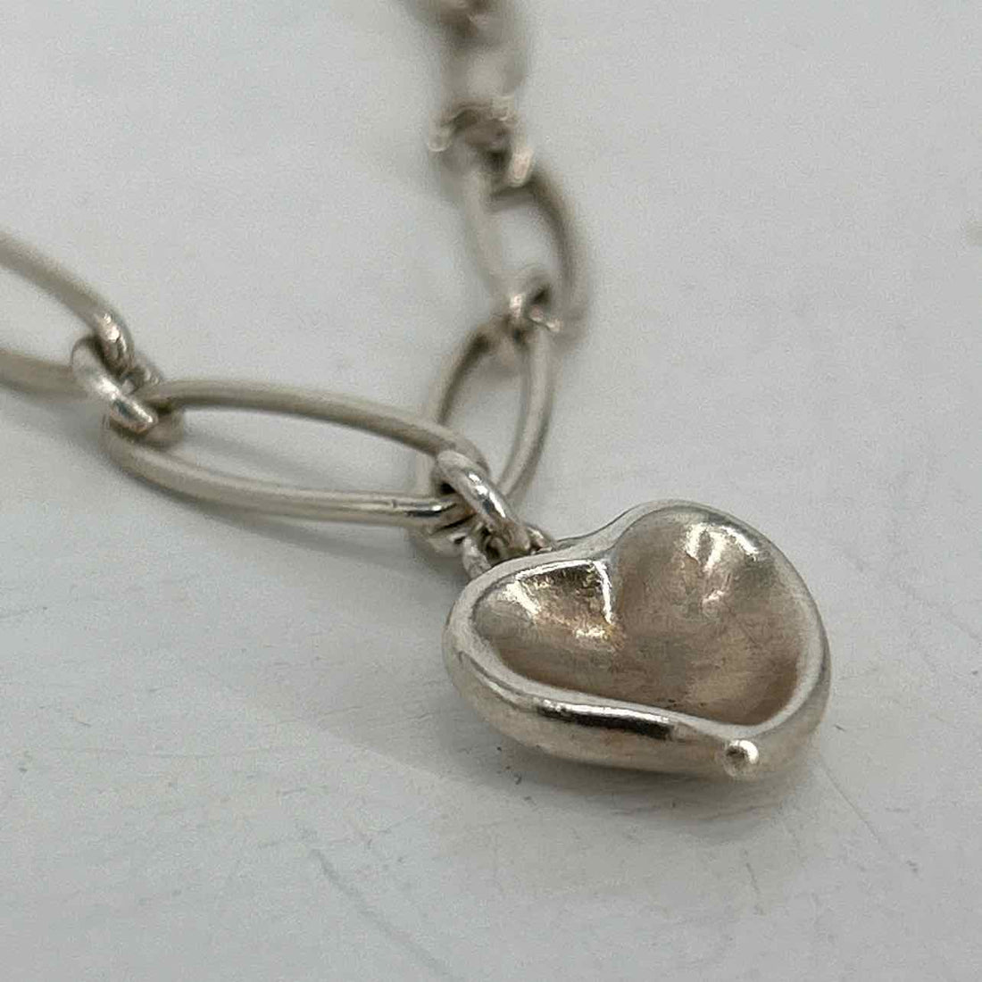 Tiffany & Co Full Heart Bracelet Size 7" Sterling Silver Silver Pre Owned LUXURY