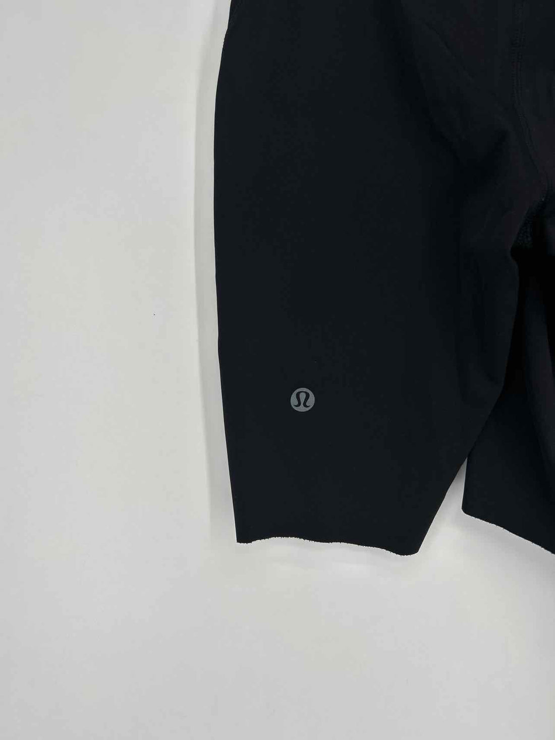 Lululemon Size 2 Black Active Shorts