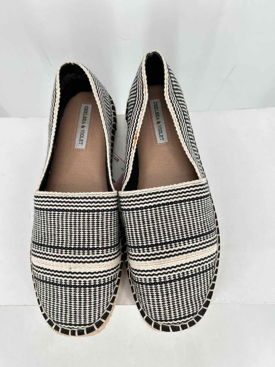 Chelsea & Theodore Women Size 9 Black & Cream Espadrilles