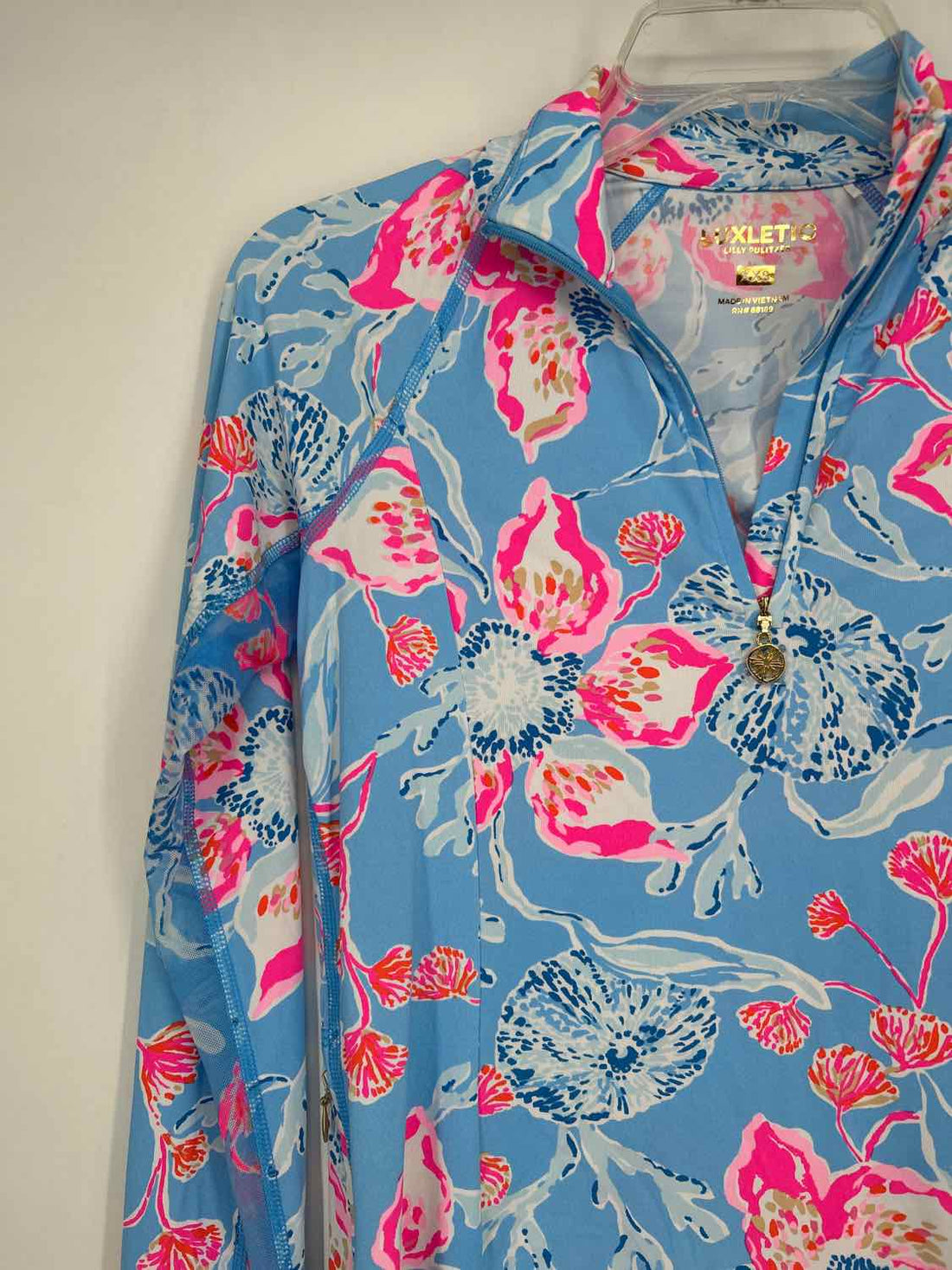 Lilly Pulitzer Size XXS Light Blue Print Long Sleeve Lilly Pulitzer Luxletic Top