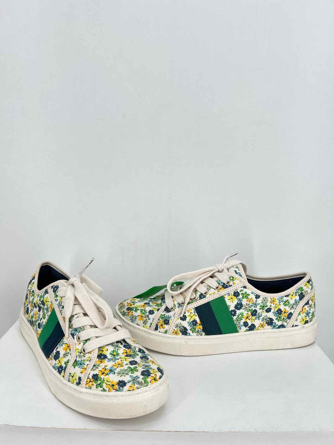 Kate Spade Women Size 9.5 Cream Floral Sneakers