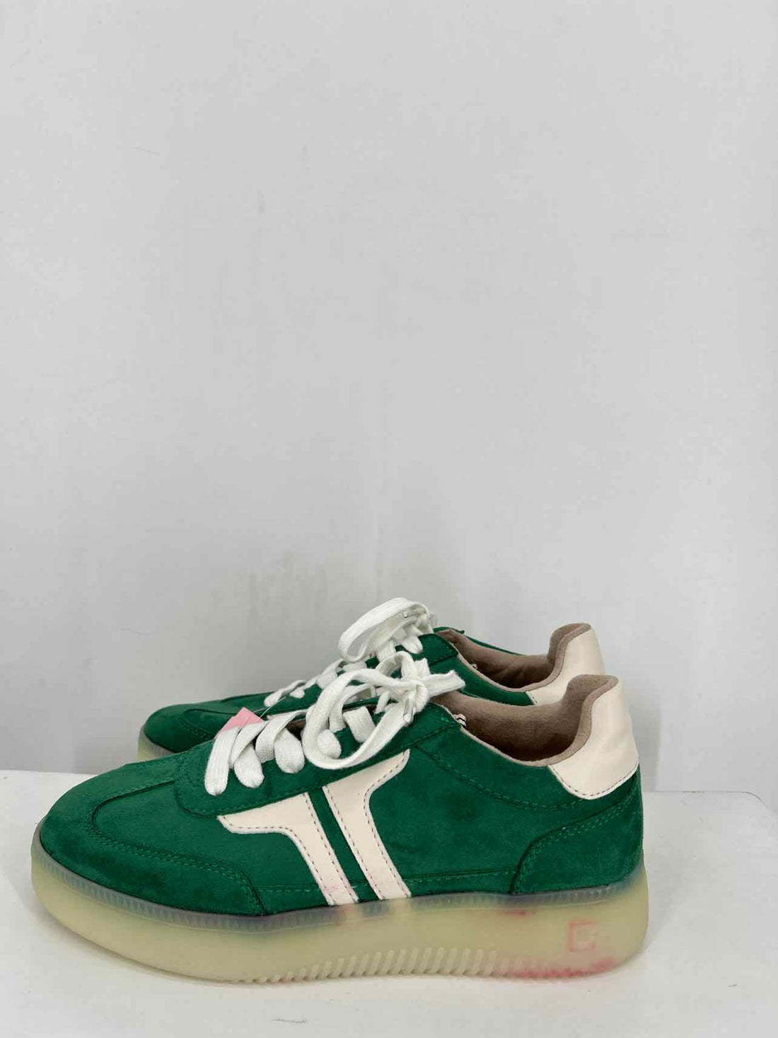 Shu Shop Women Size 6 Green & White New Boutique Shoes